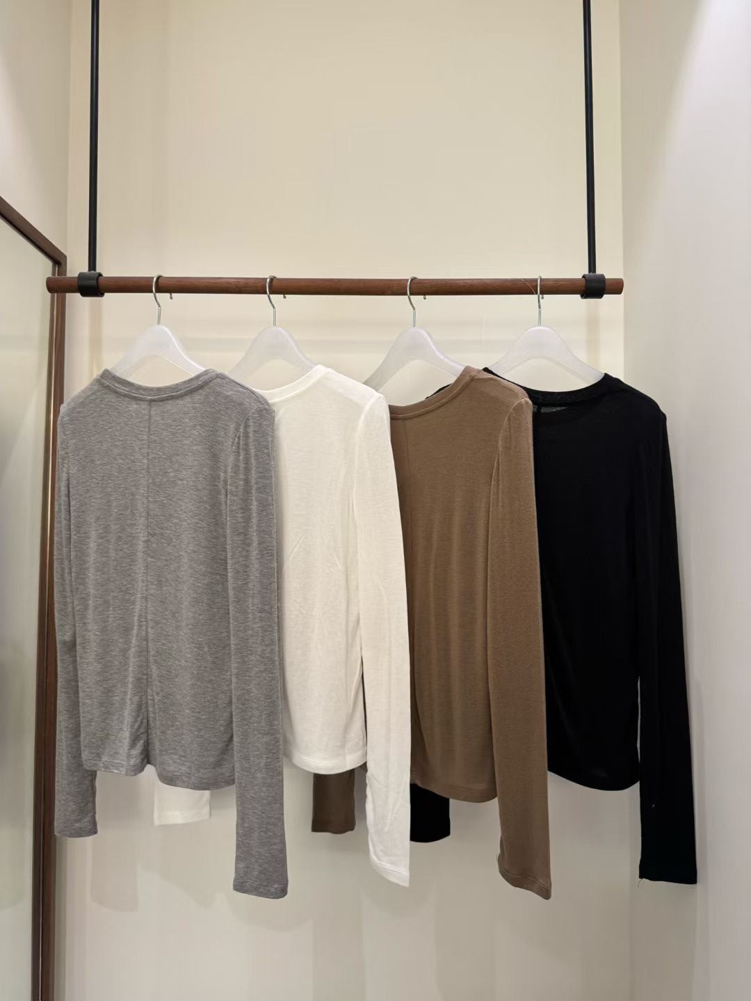 A13 銀扣圓領質感上衣