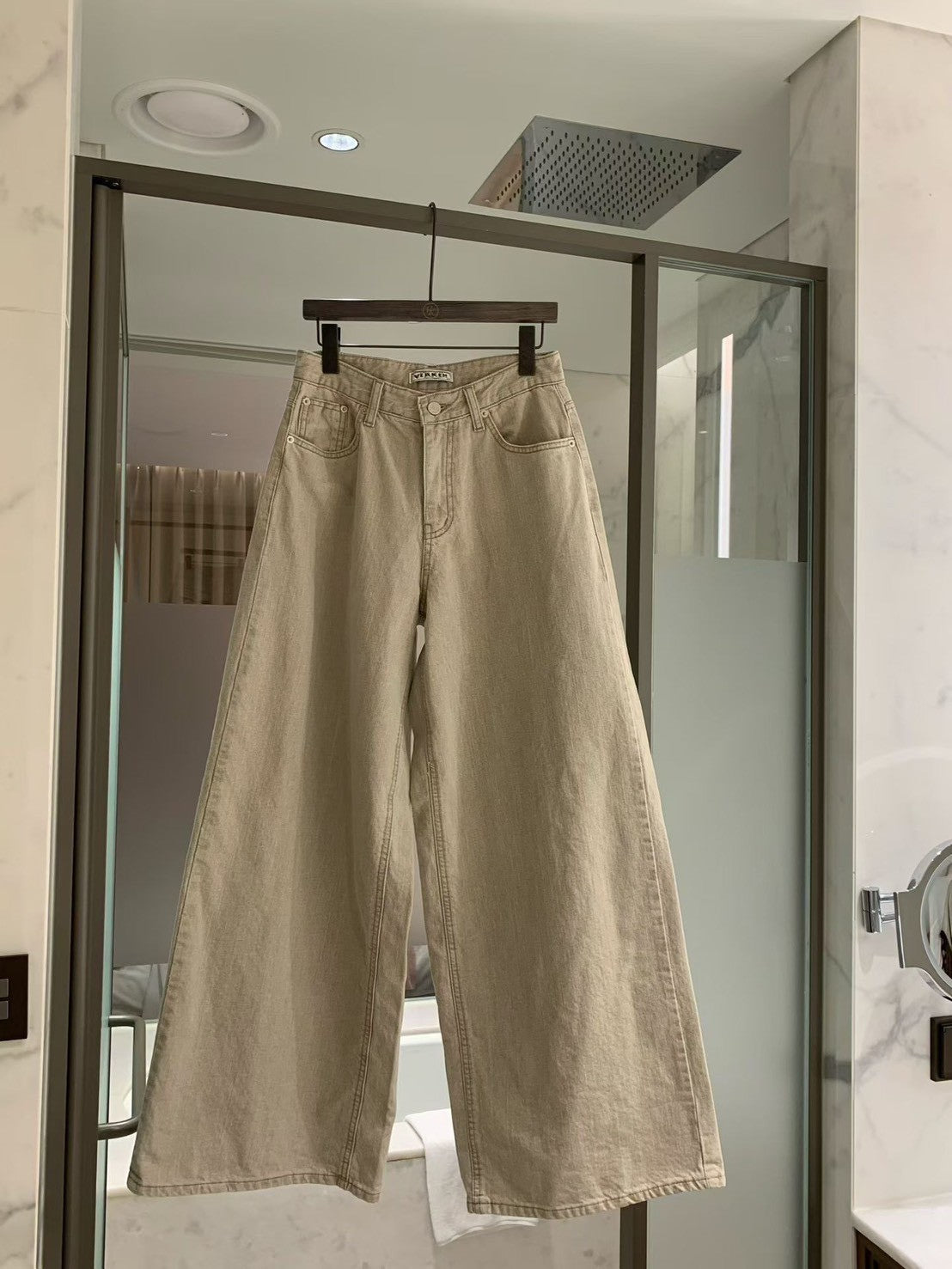 後口袋卡其落地寬褲