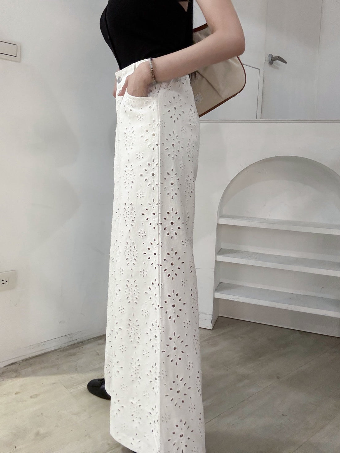 設計款緹花水洗落地褲