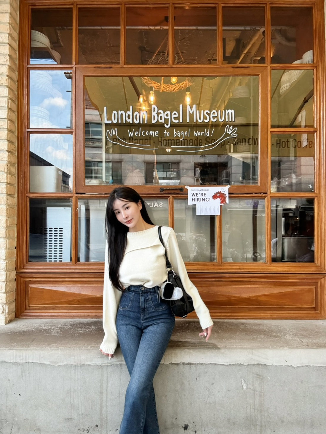 雙口袋提臀喇叭褲