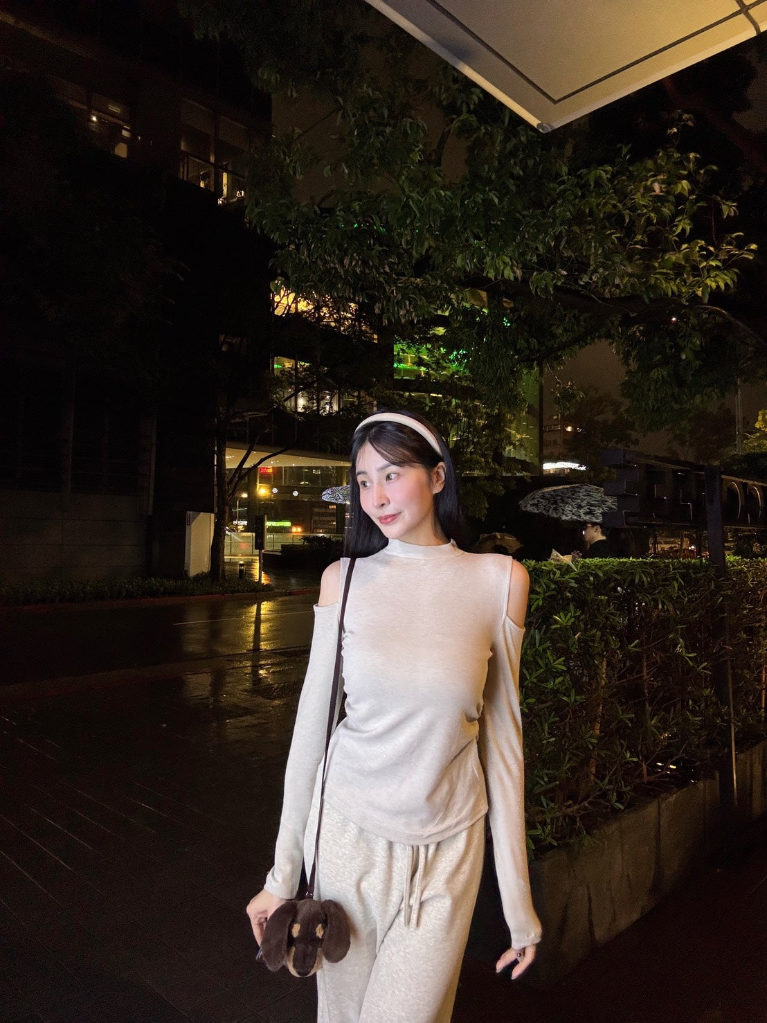 柔軟羊絨喇叭褲