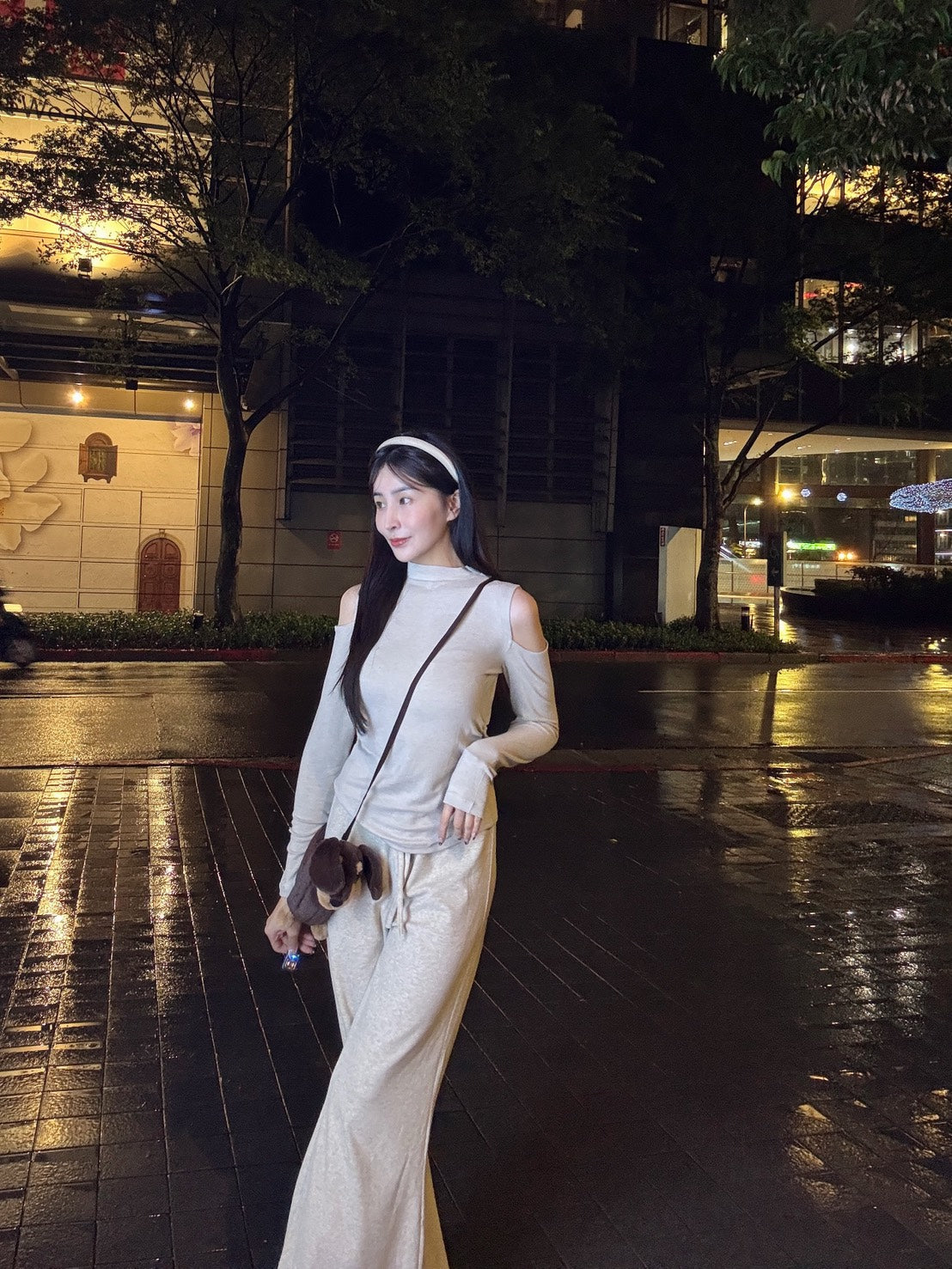 柔軟羊絨喇叭褲