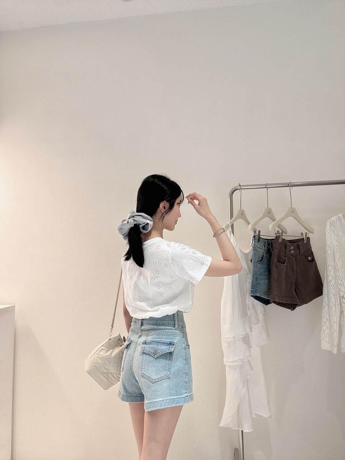 後口袋顯瘦短褲