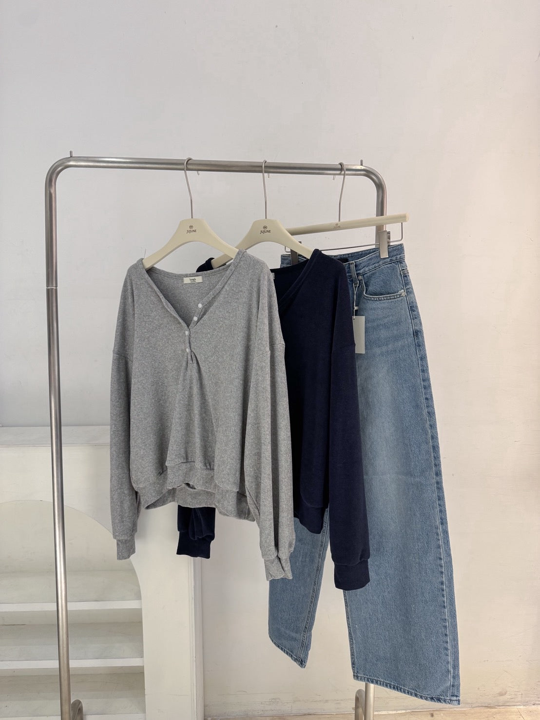 設計款排扣造型衛衣