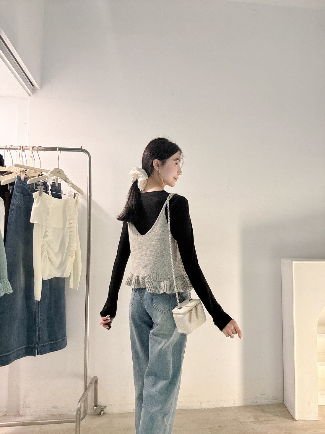 排扣荷葉針織背心