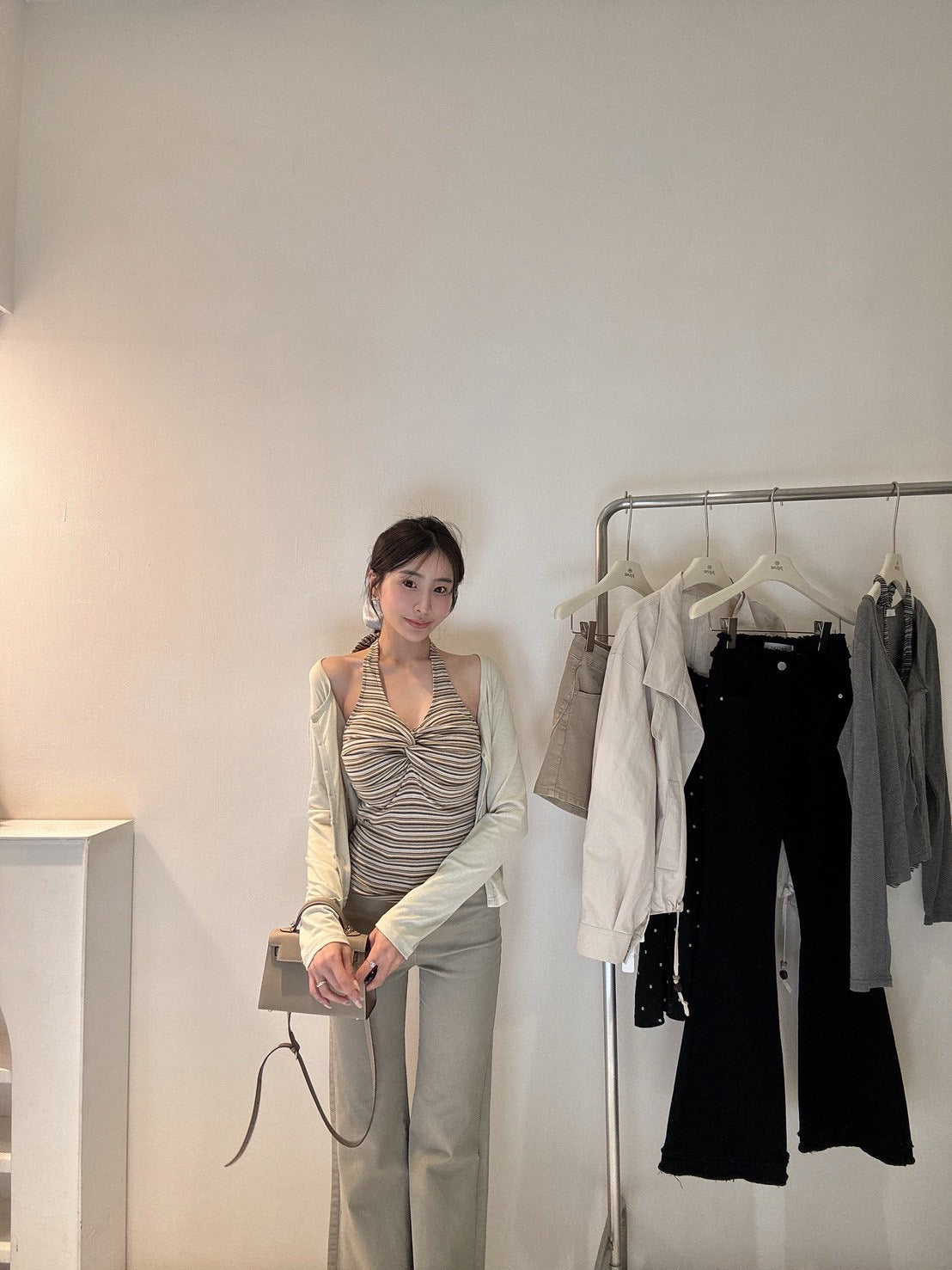 兩件式條紋繞脖上衣