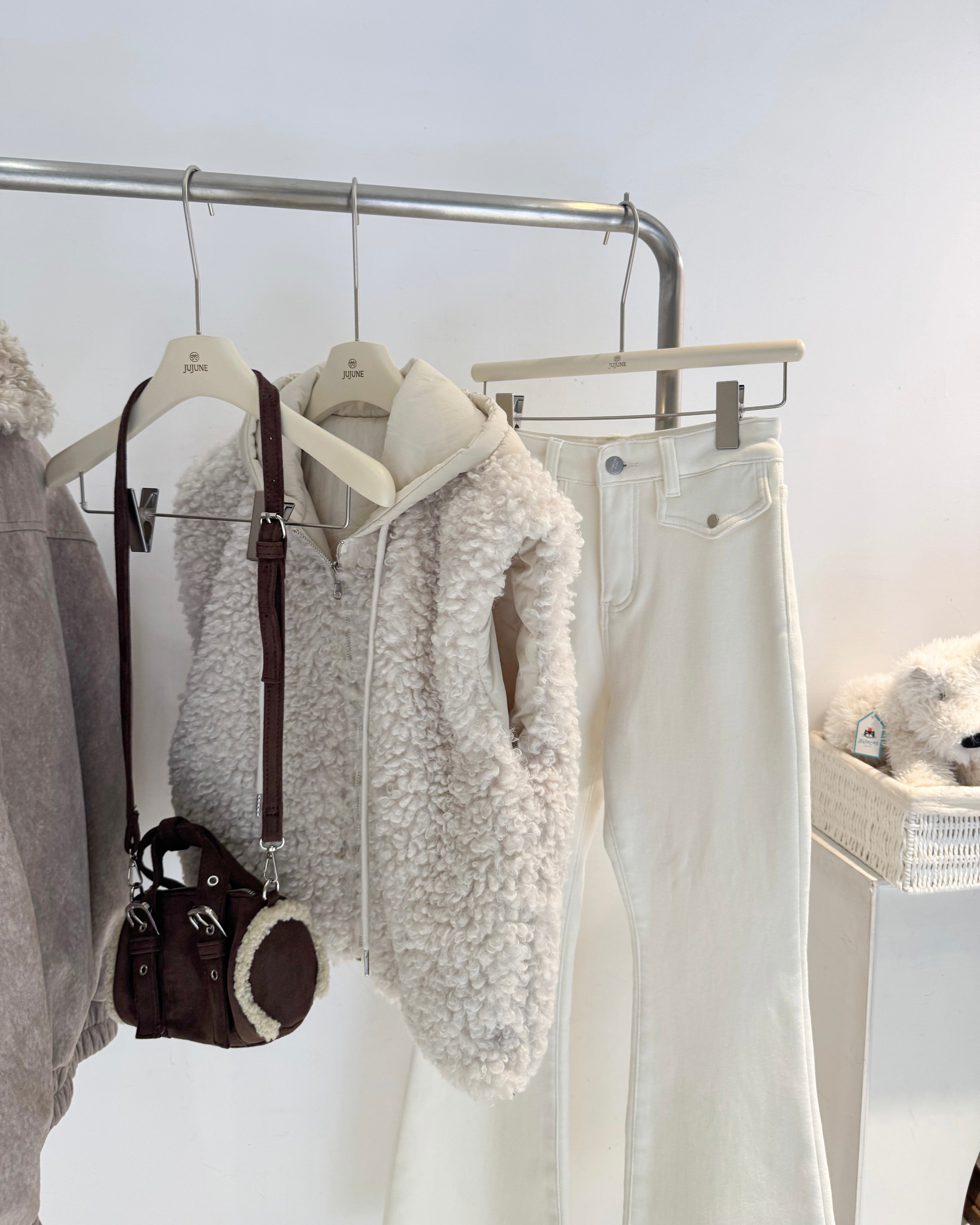 羊捲毛兩面穿連帽背心