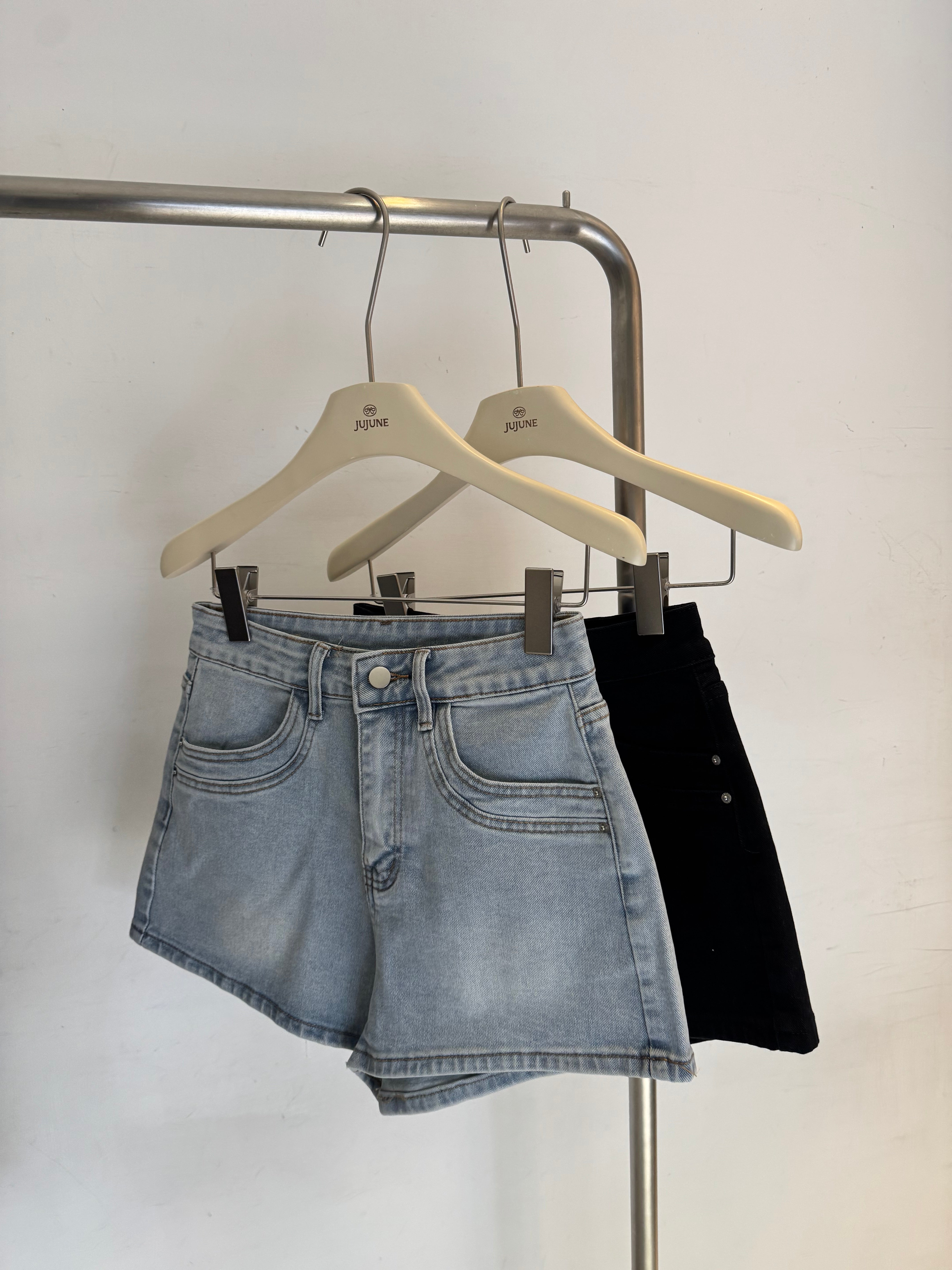 口袋車線瘦瘦短褲