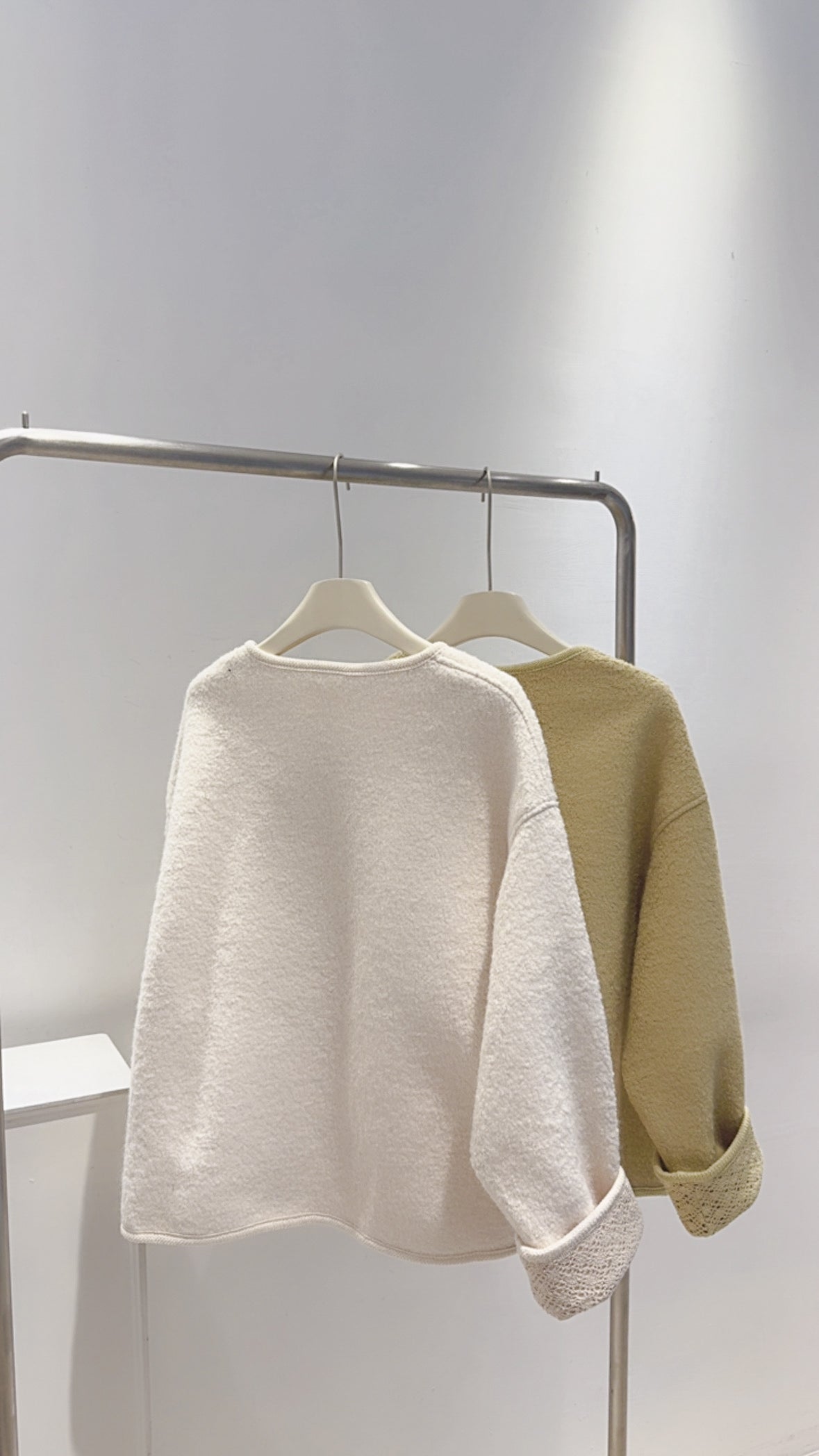 手袖雕花羊毛外套