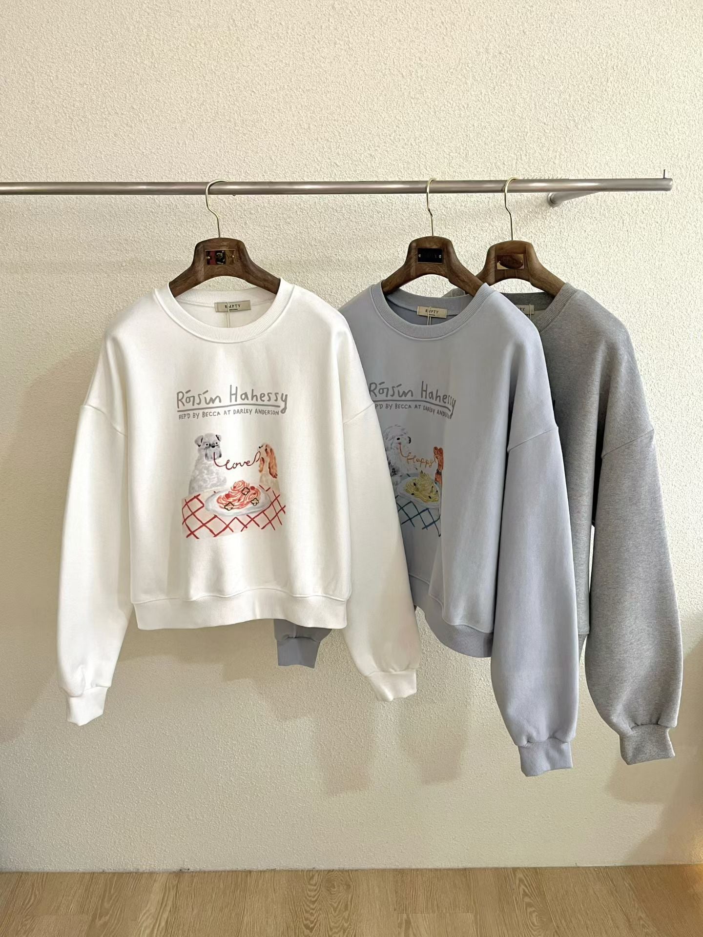 手繪狗狗刷絨衛衣