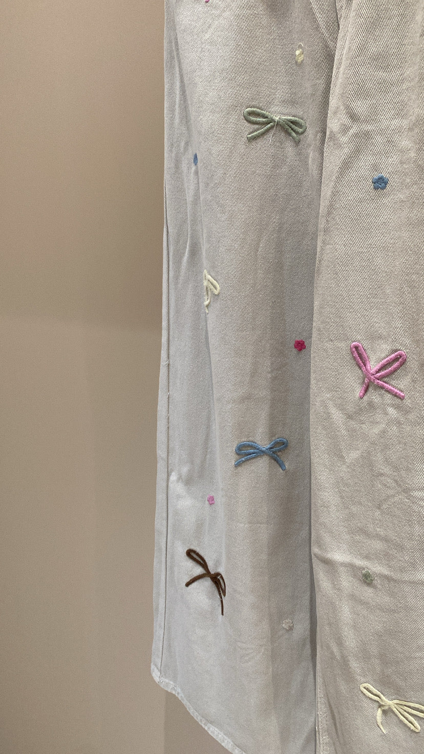 蝴蝶結🎀刺繡直筒褲