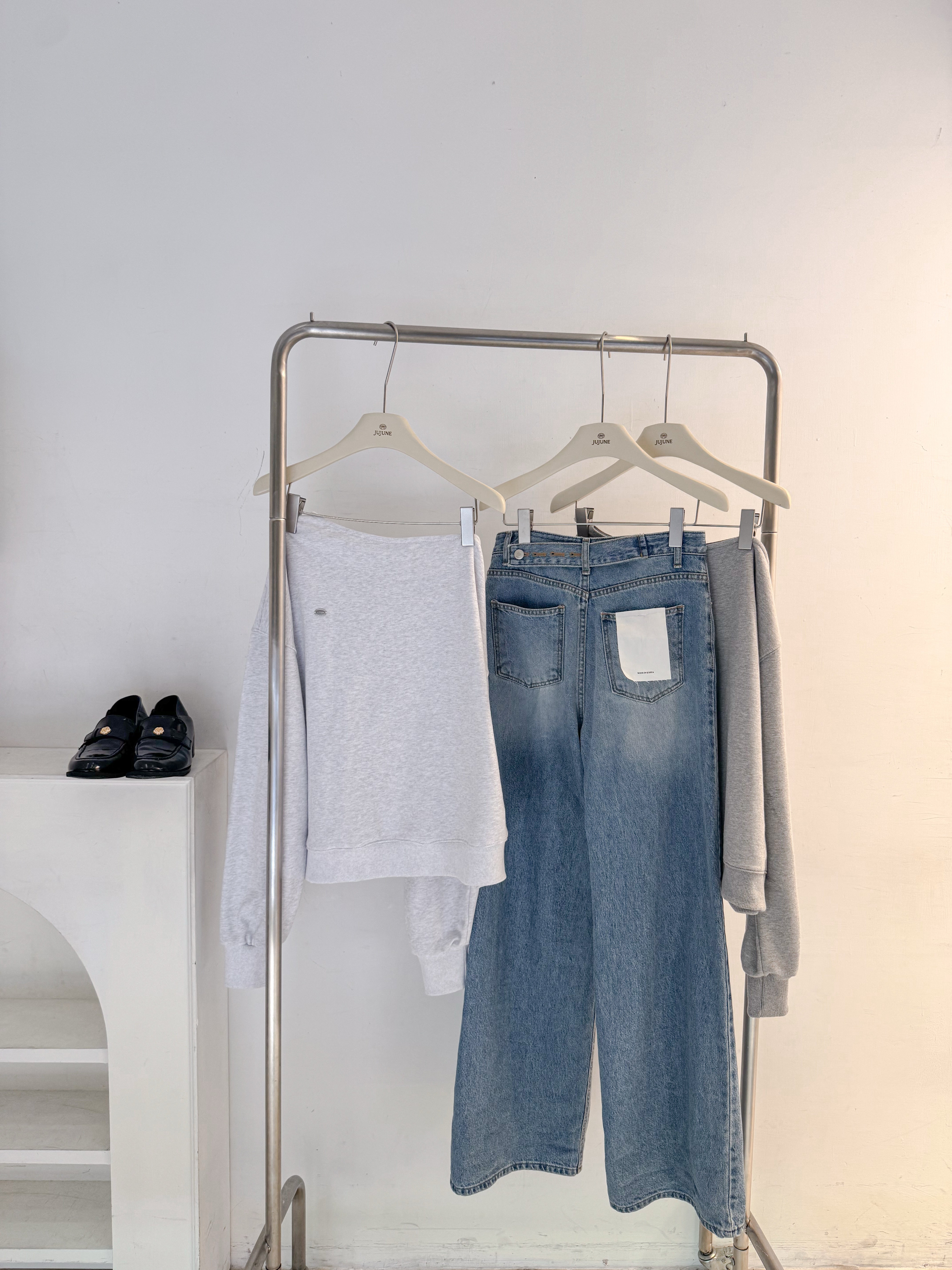 高訂款後扣落地褲