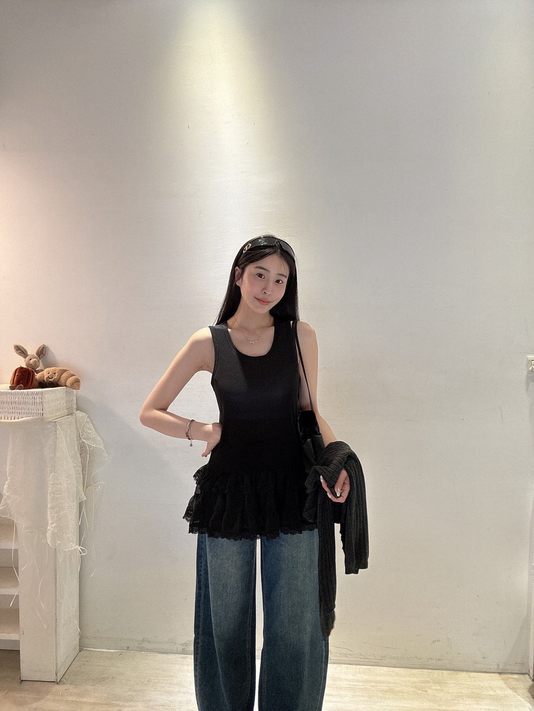 透膚網紗緹花背心