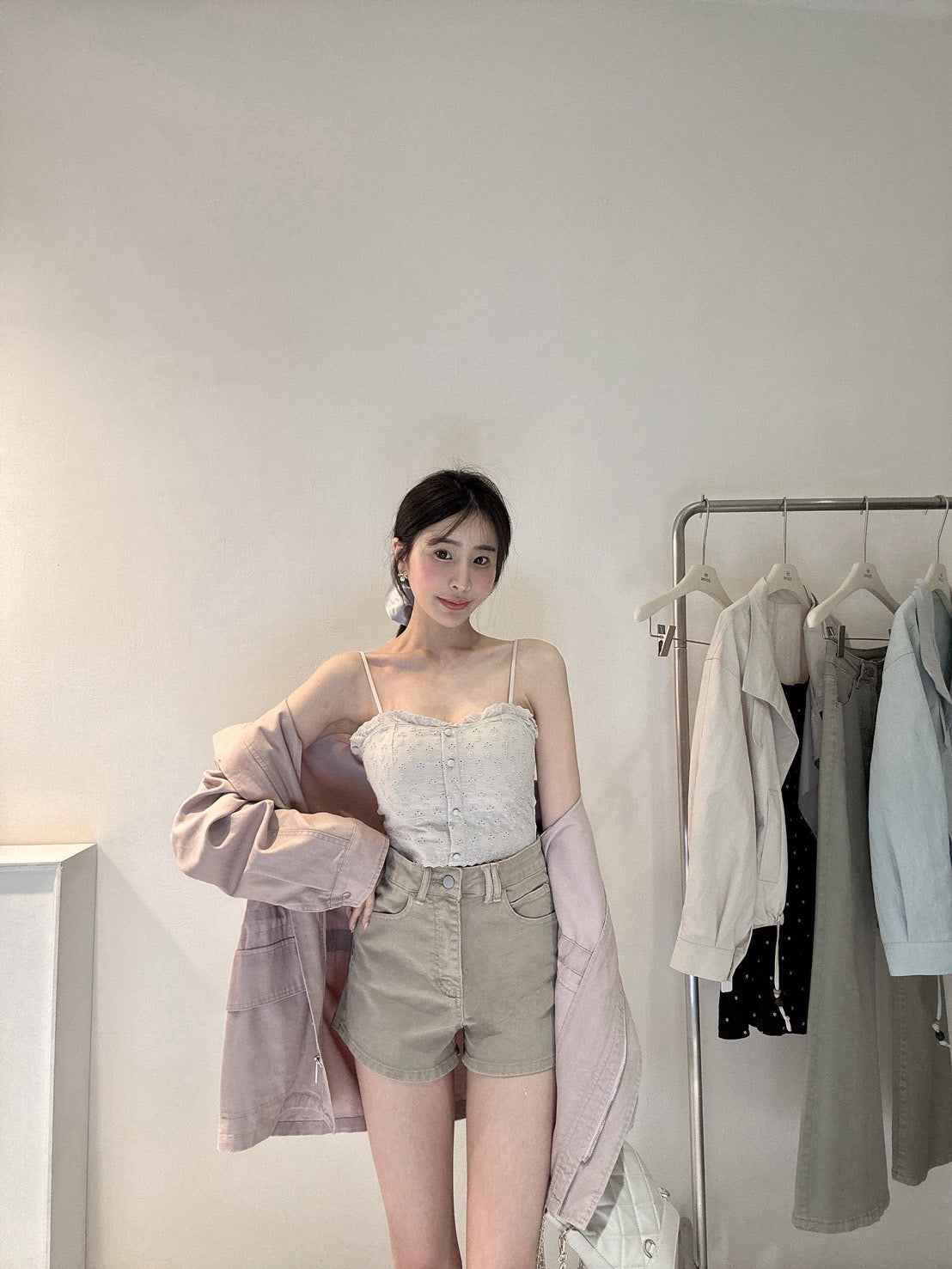 卡其色彈力短褲