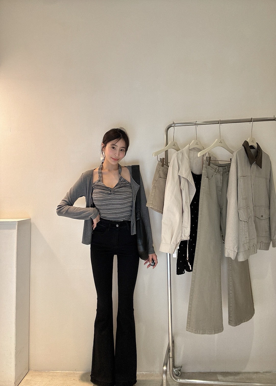 兩件式條紋繞脖上衣