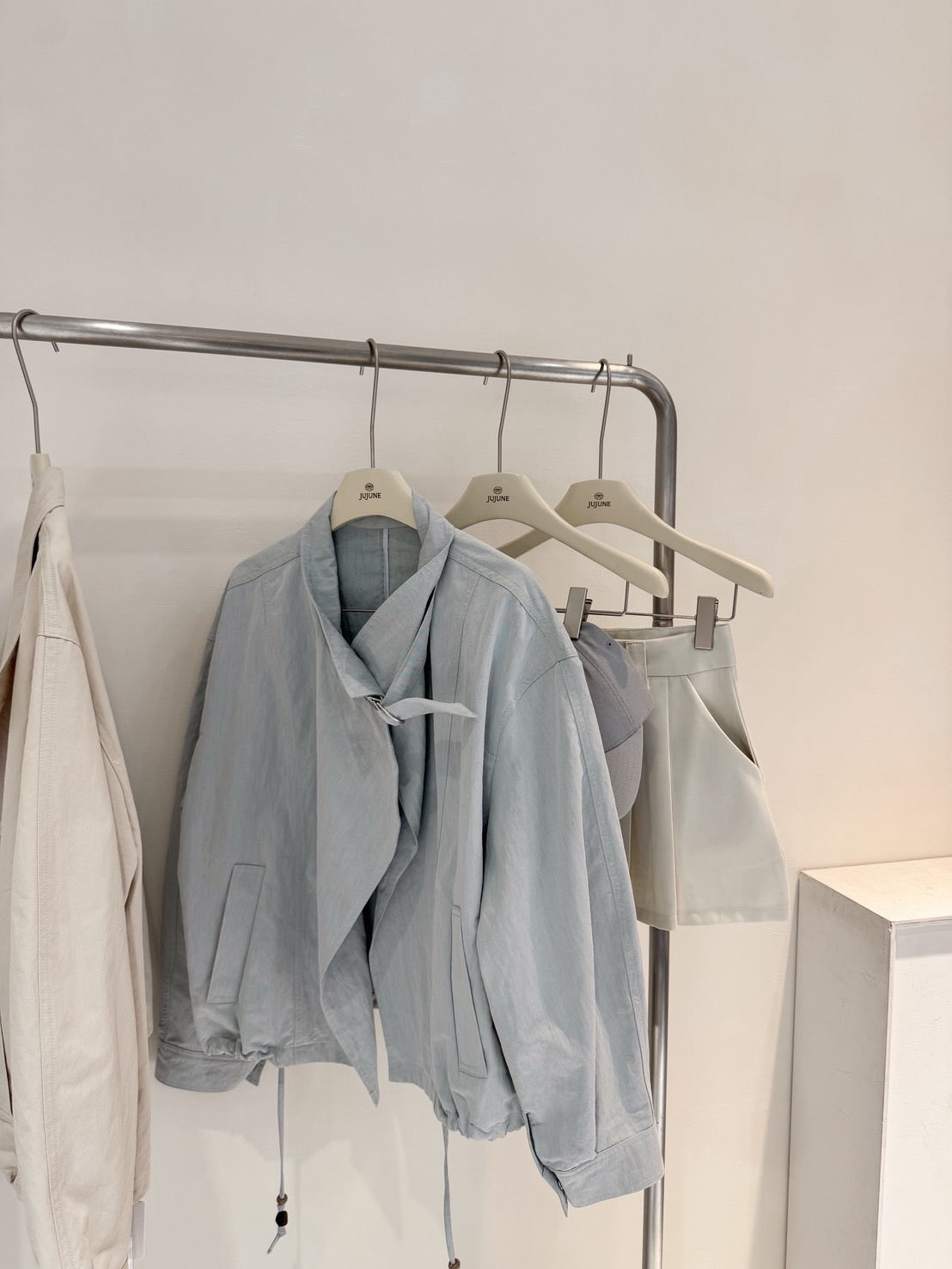 設計款翻領風衣