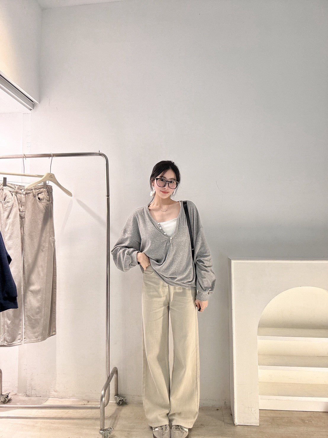 設計款排扣造型衛衣