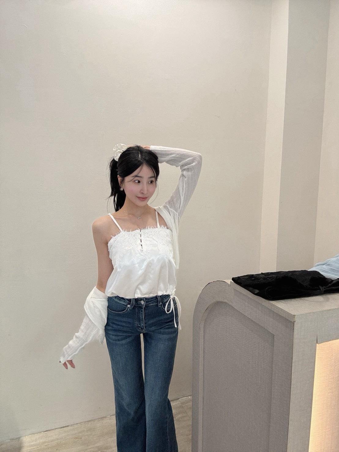 睫毛蕾絲緞面背心