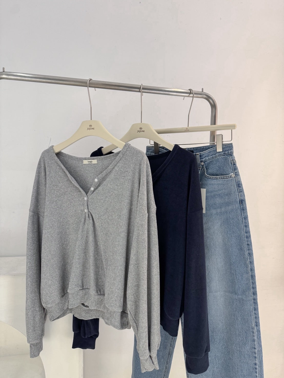 設計款排扣造型衛衣