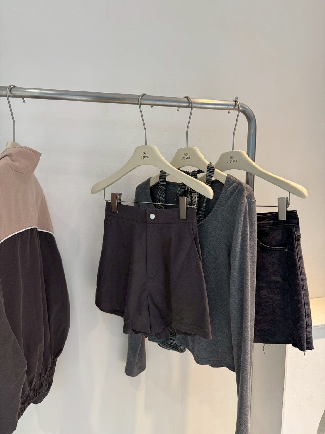 設計感立領套裝