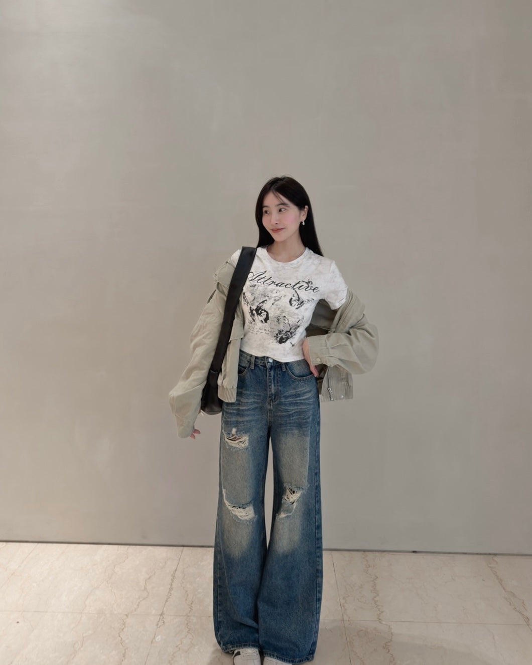 設計款仿舊破褲