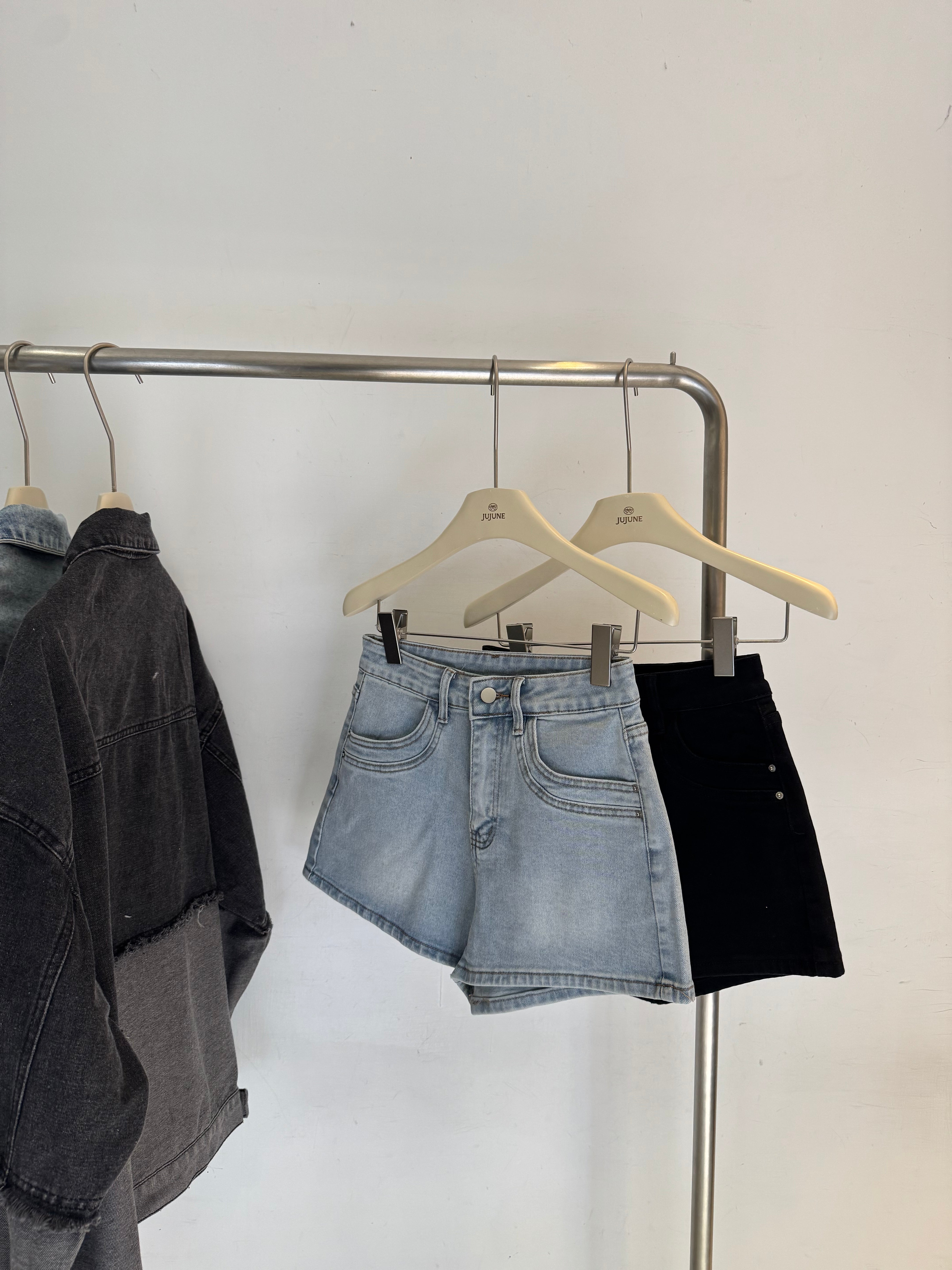 口袋車線瘦瘦短褲