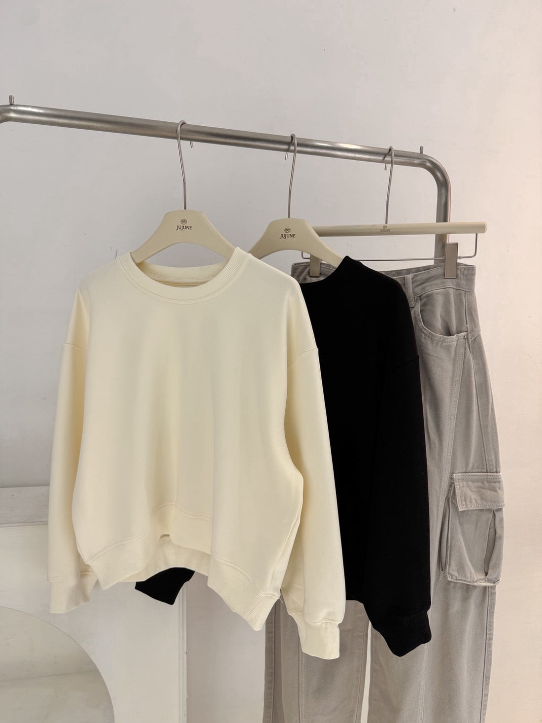 空氣棉寬領口衛衣