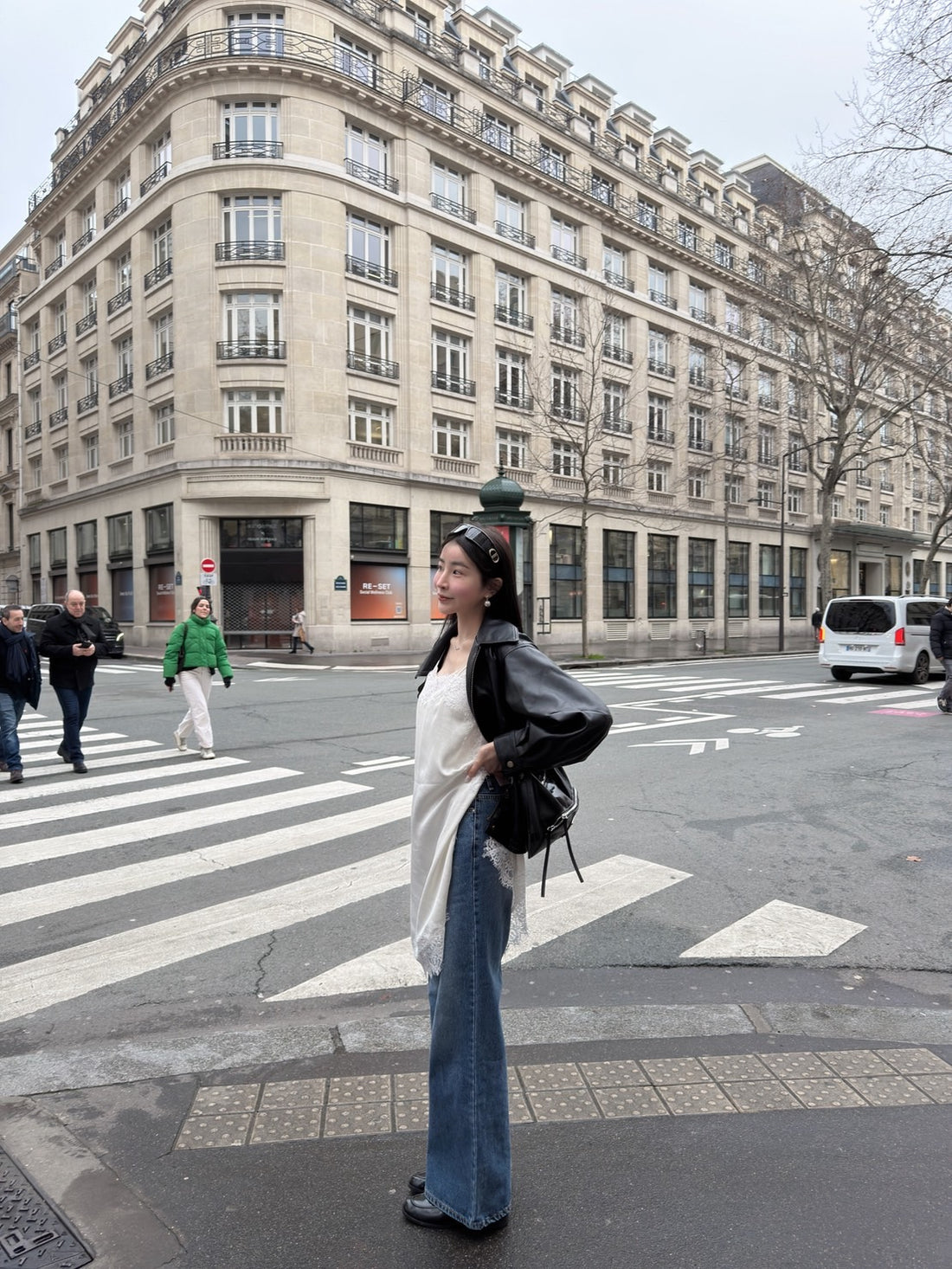 高腰落地直筒喇叭褲