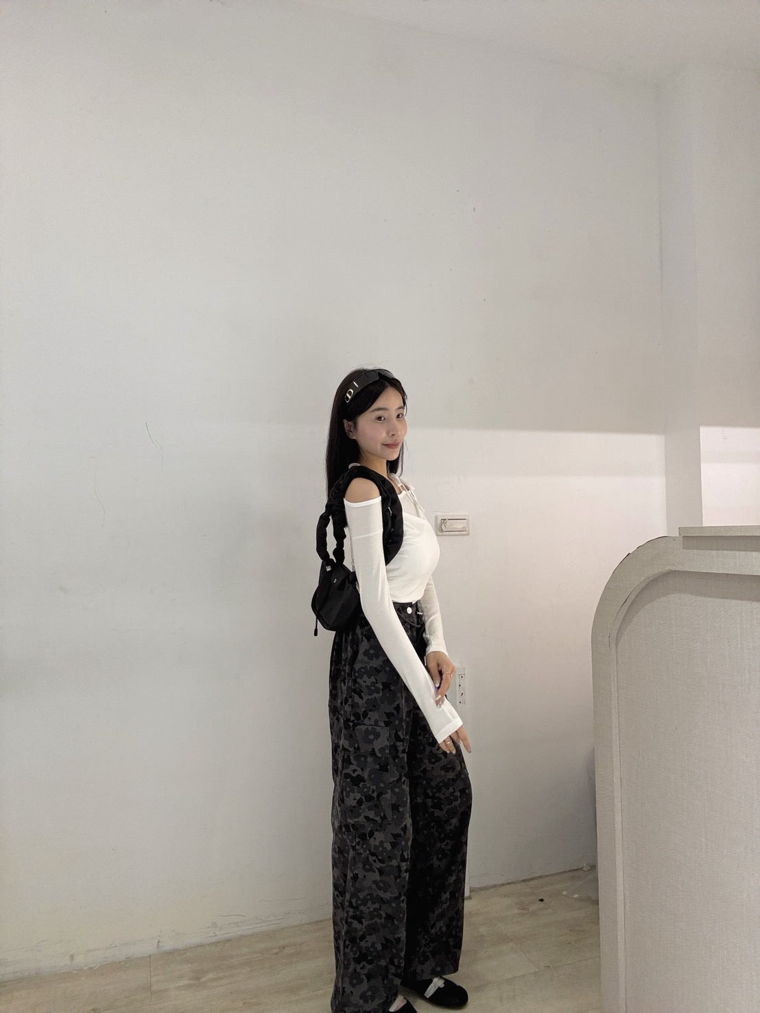 小花迷彩工裝縮口褲