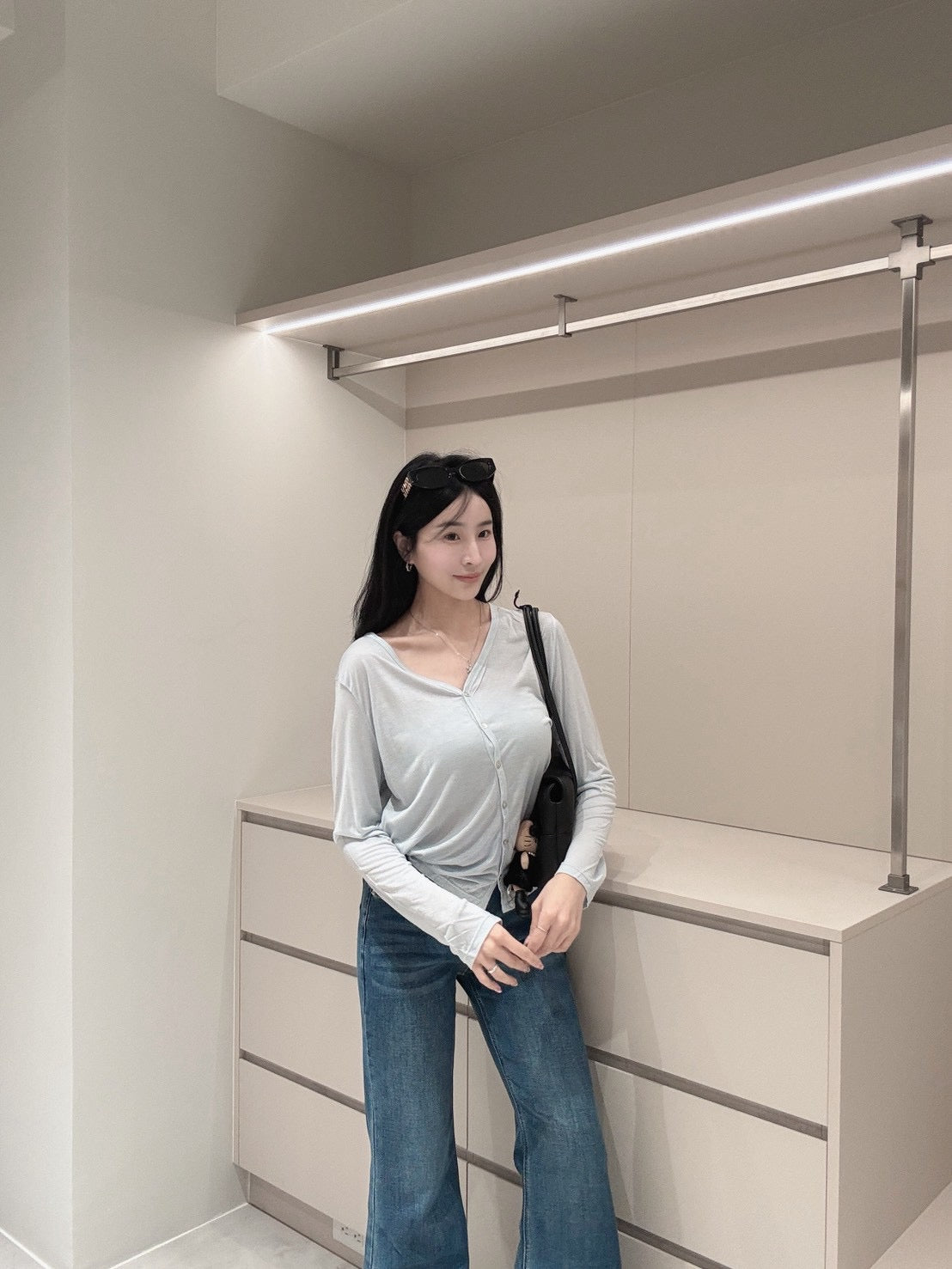 面膜感排扣上衣
