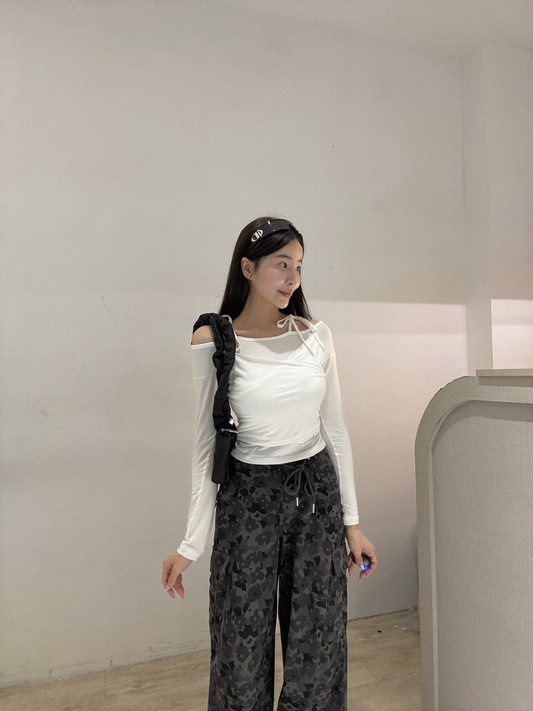 假兩件彈力綁帶上衣