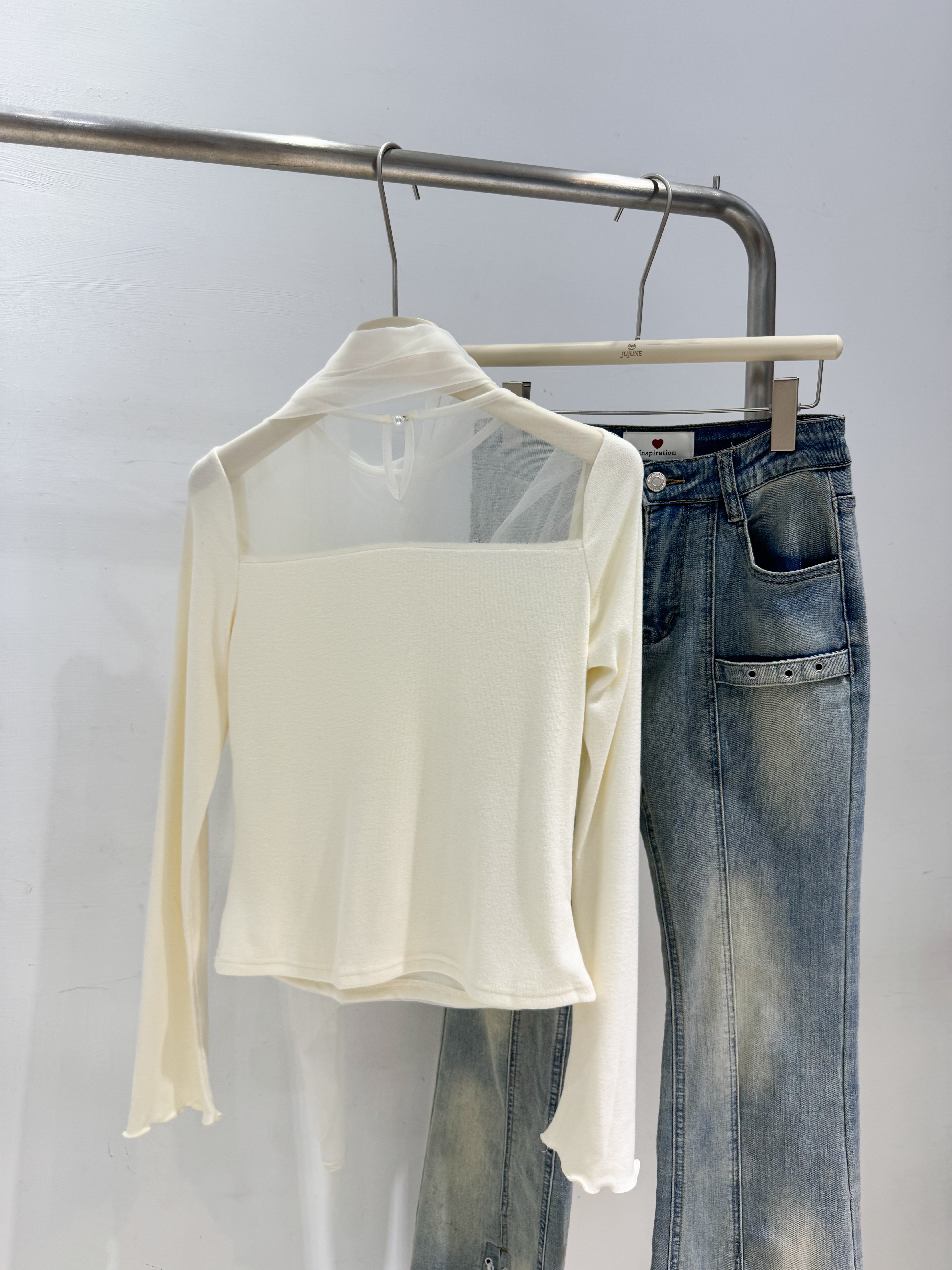 繞脖網紗綁帶上衣