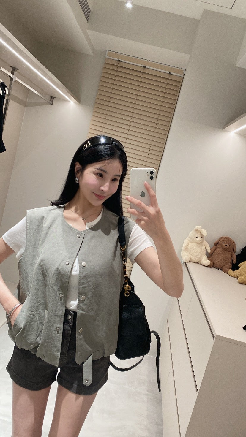 設計款質感背心