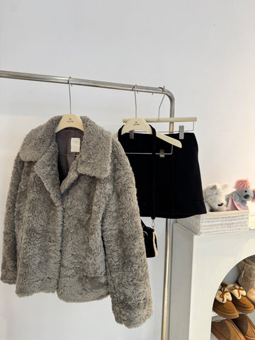 輕奢感羊絨外套