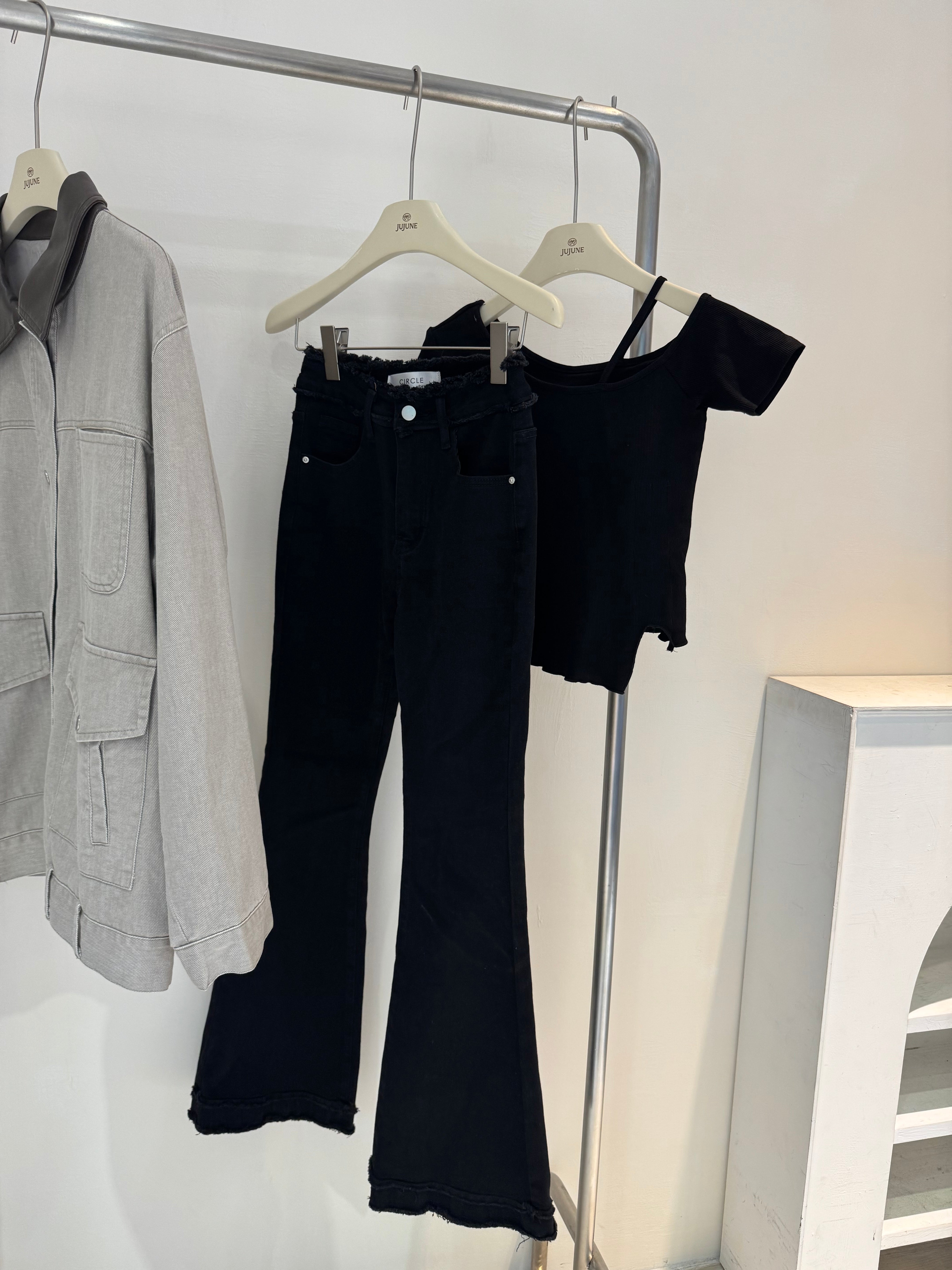 鬚鬚造型顯瘦喇叭褲