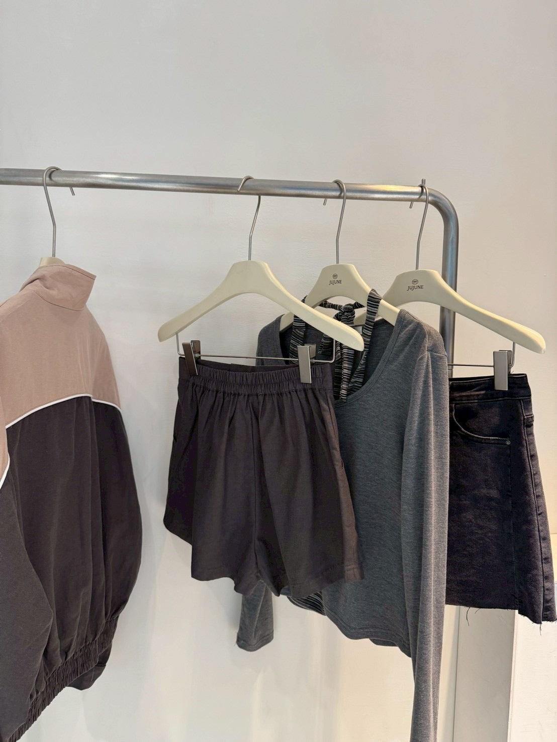 設計感立領套裝