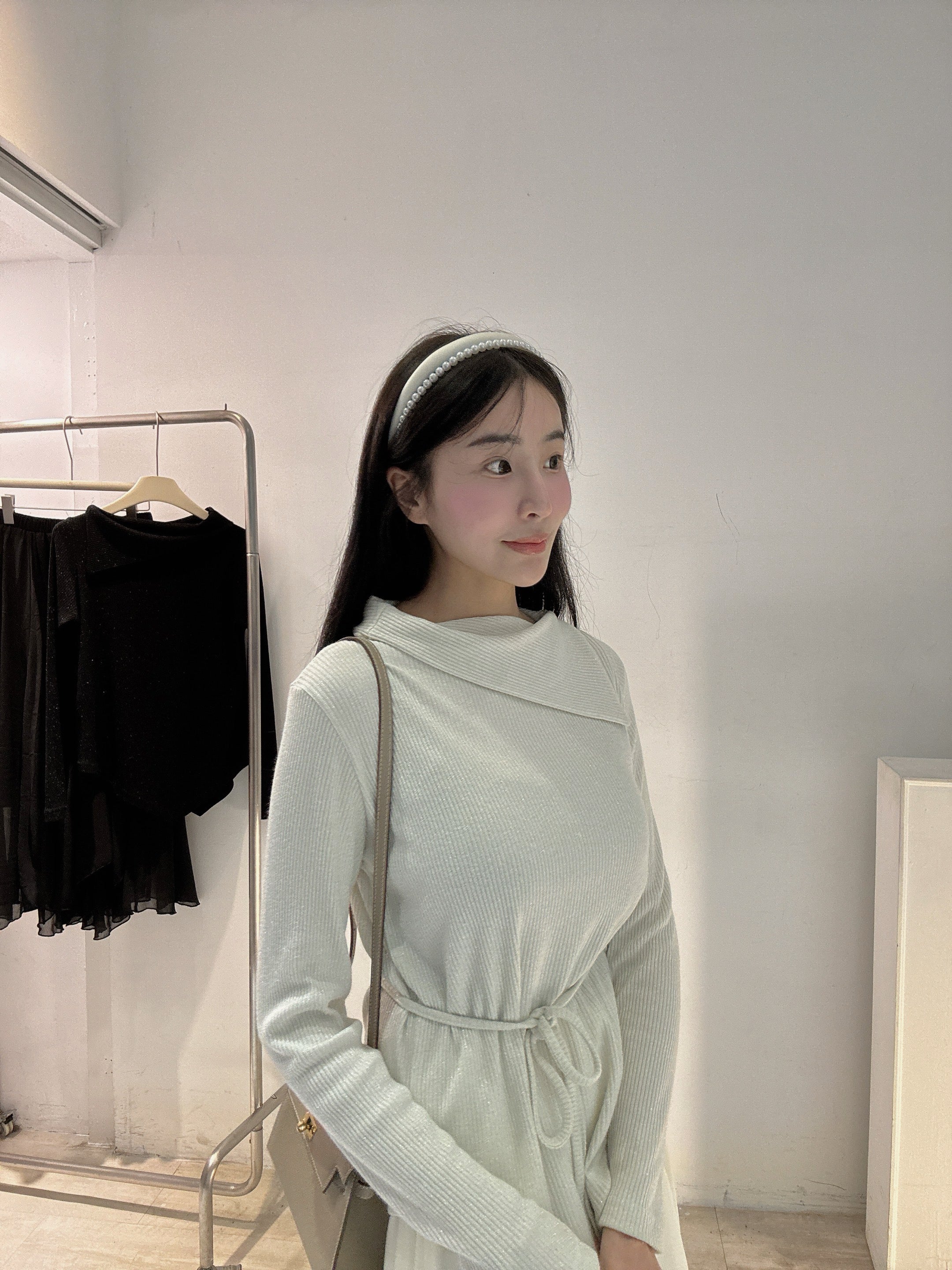 金蔥垂領造型上衣