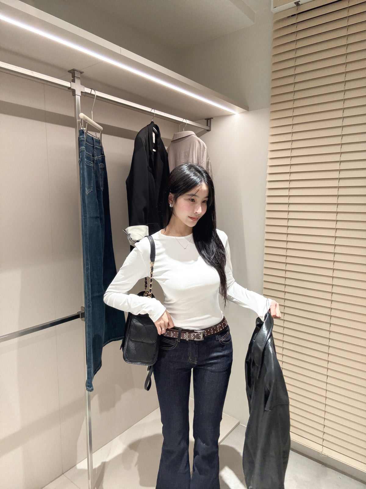美背彈力上衣