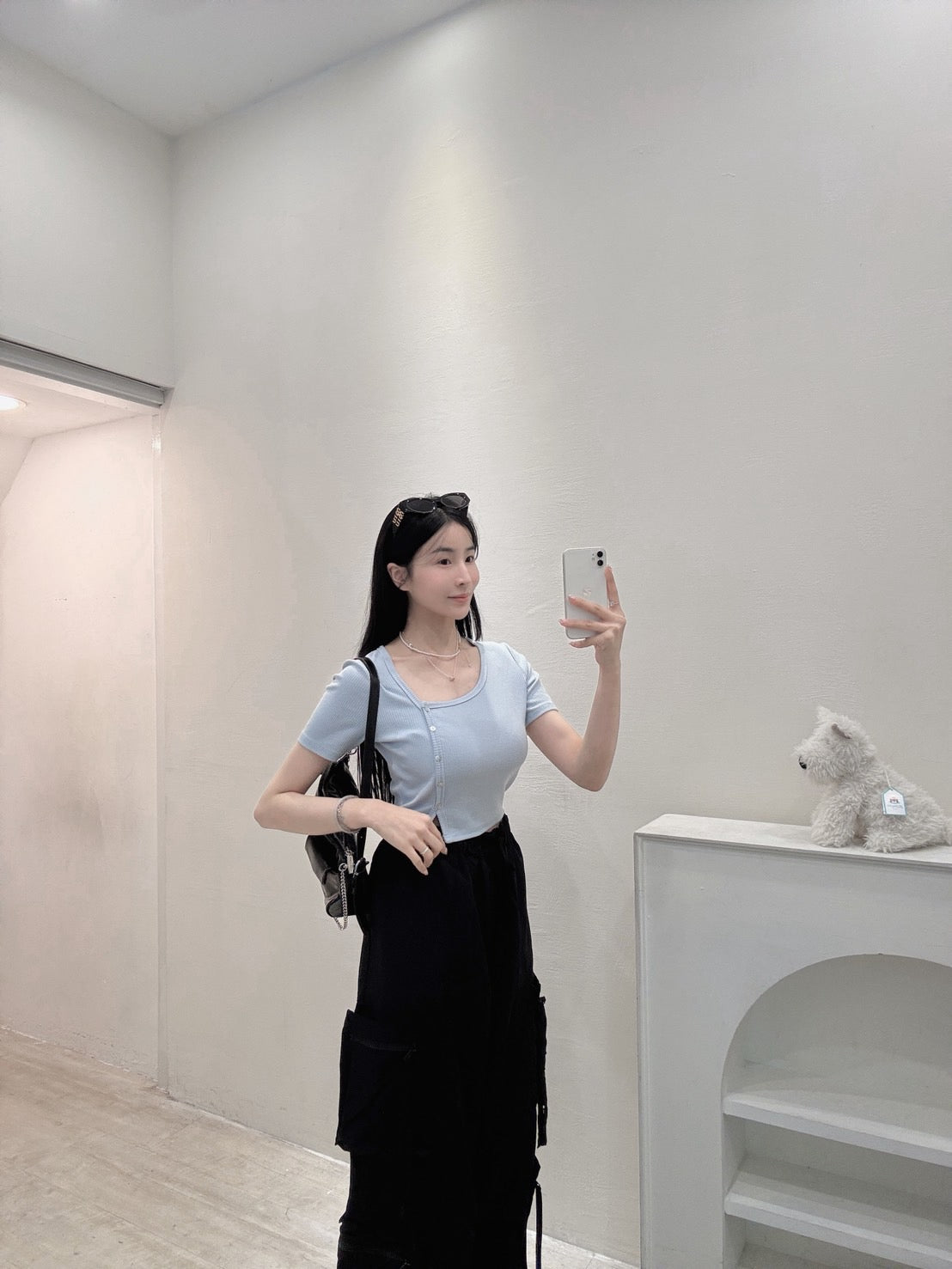 寬領口排扣彈力上衣
