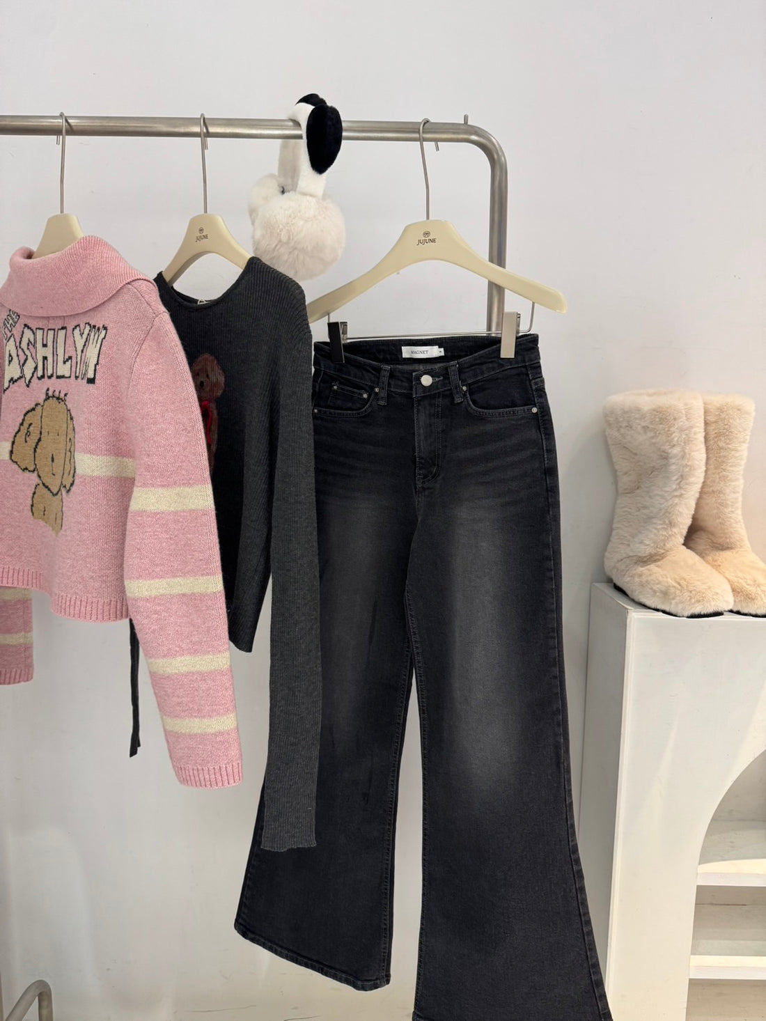 煙灰色直筒喇叭褲