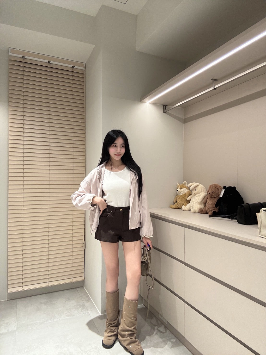 高腰長腿比例短褲