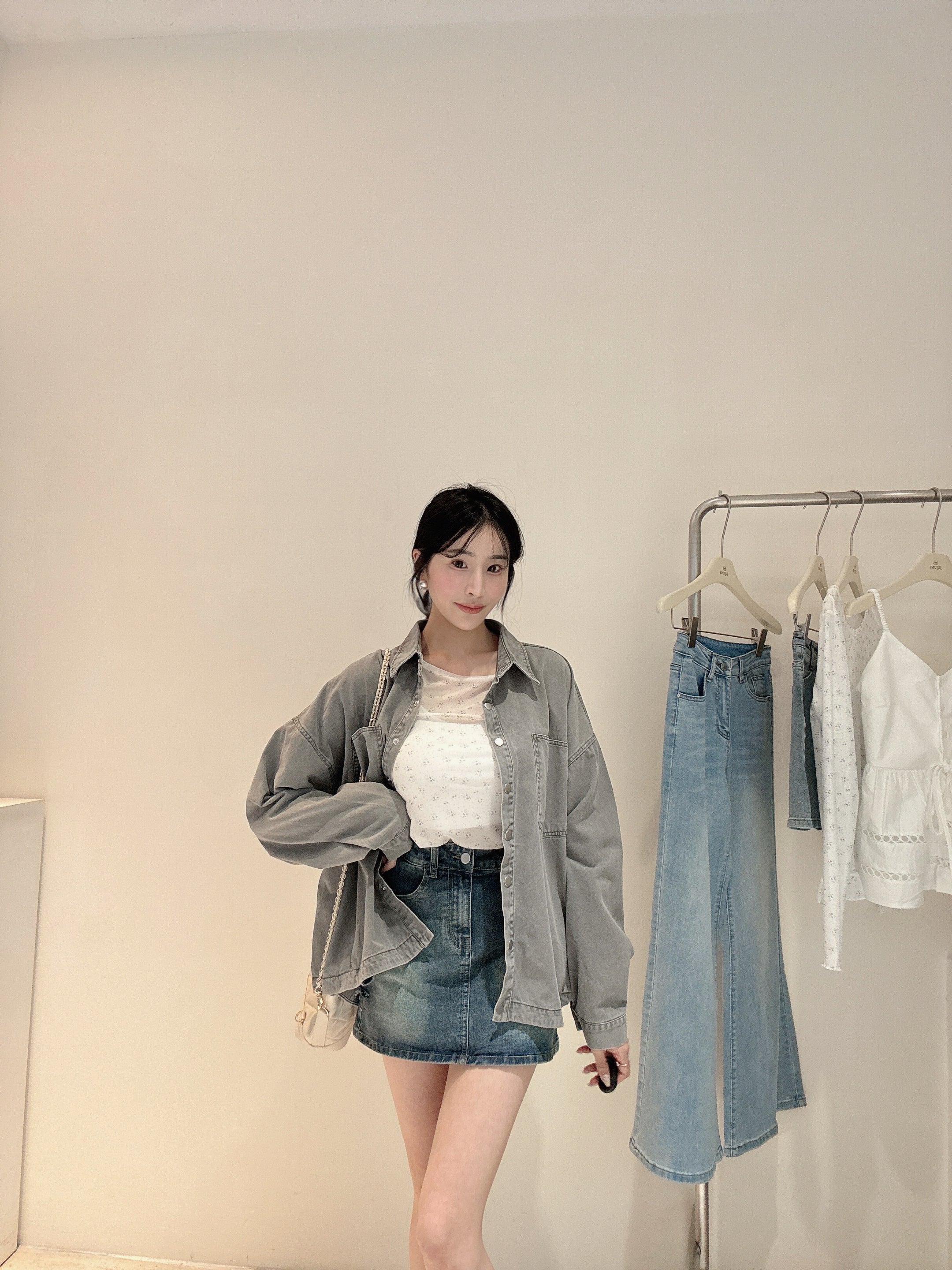 淺灰綠水洗襯衫