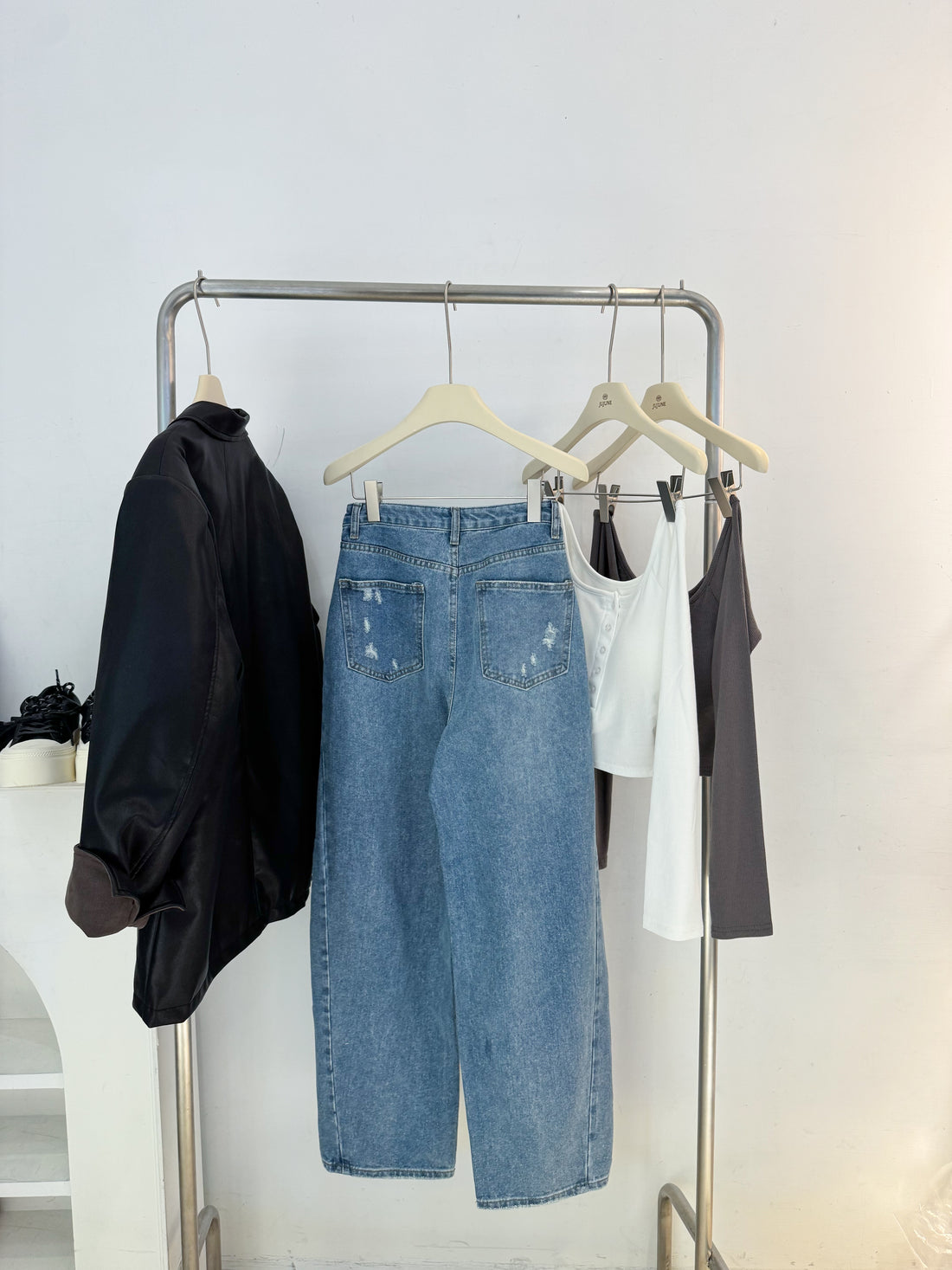 割破造型彎刀褲