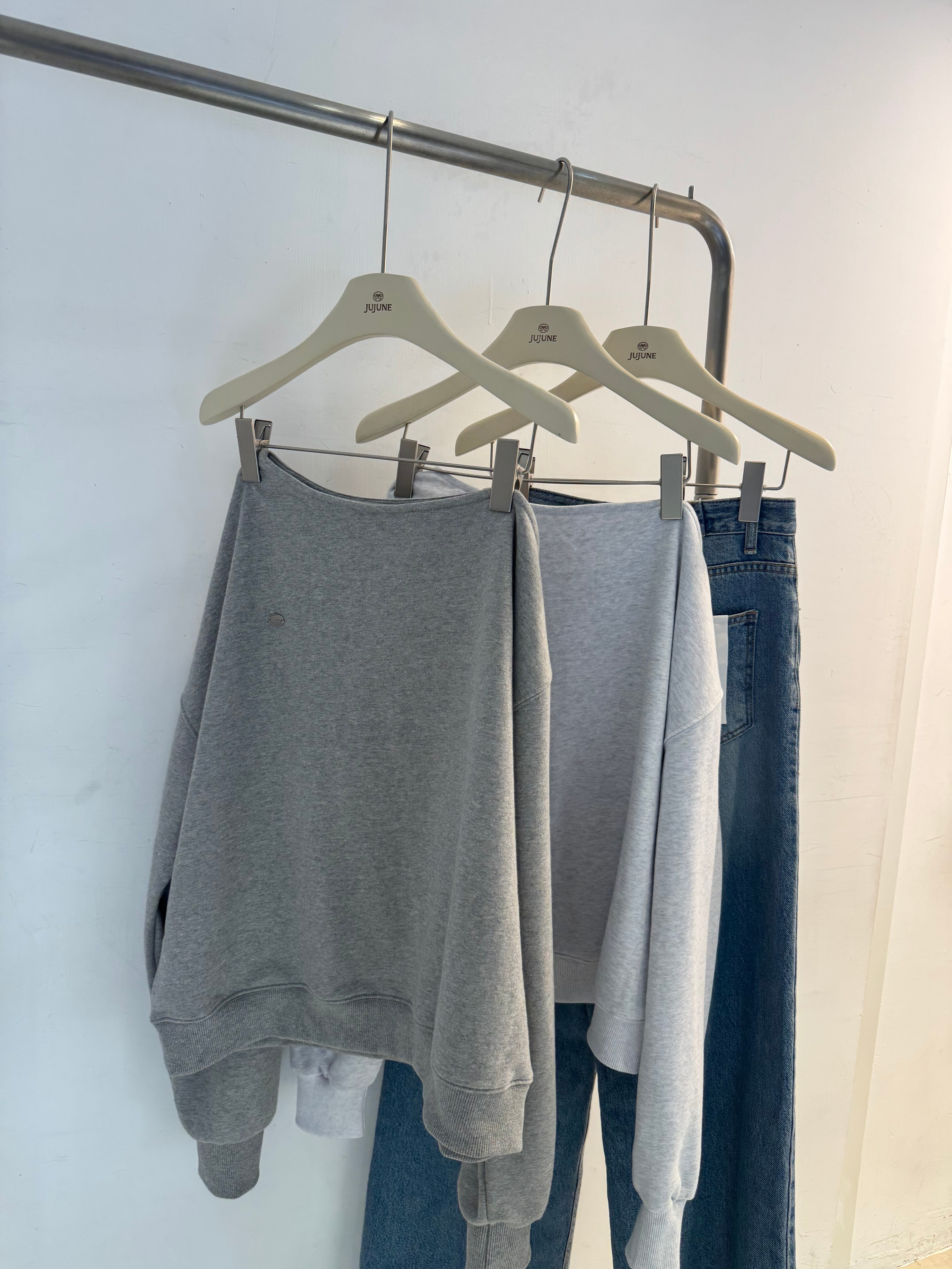 設計款斜肩上衣