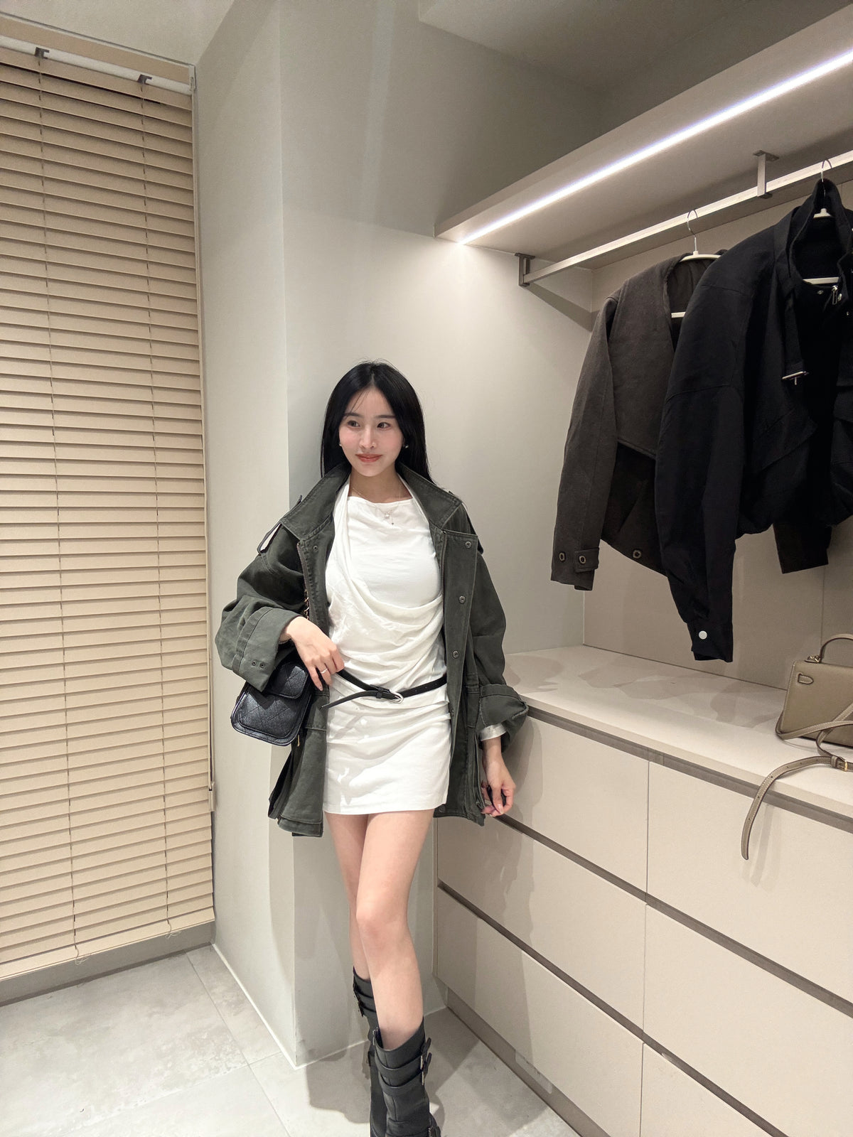 設計款假兩件短洋