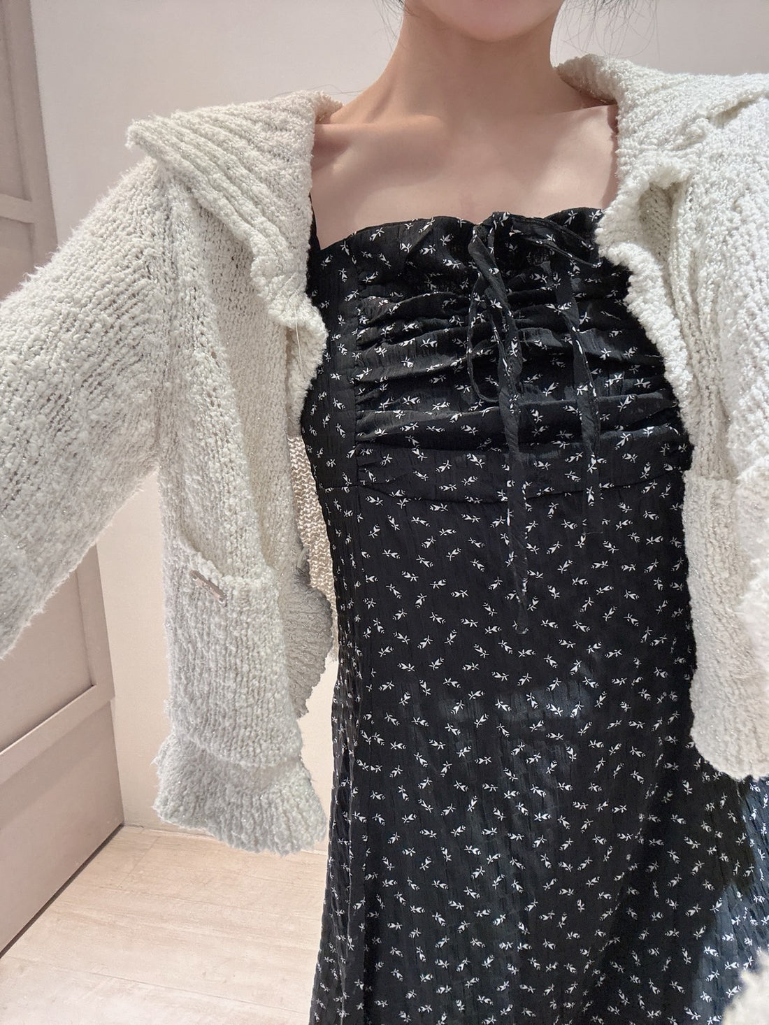 細肩帶碎花短洋