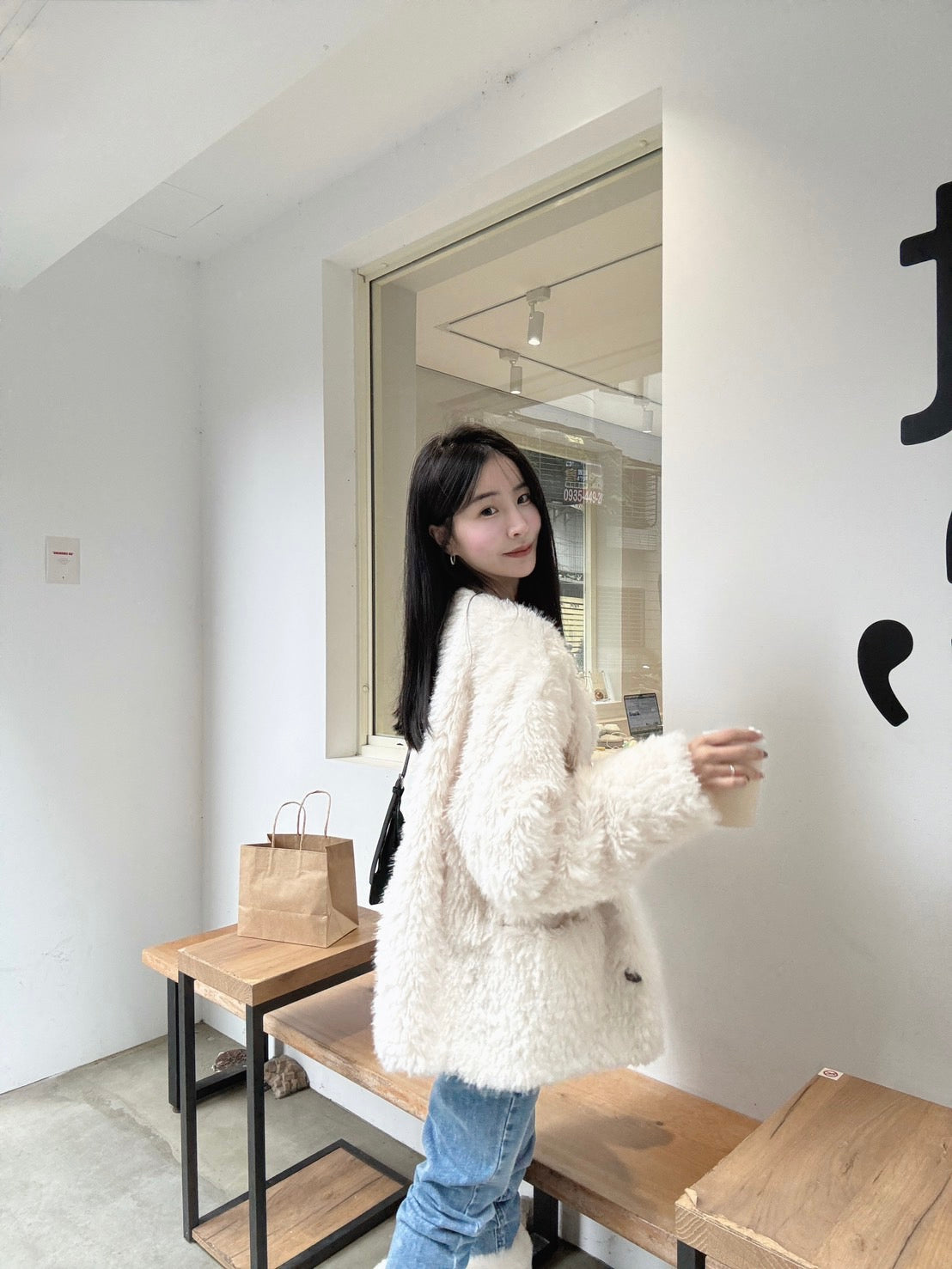 琥珀扣毛毛外套