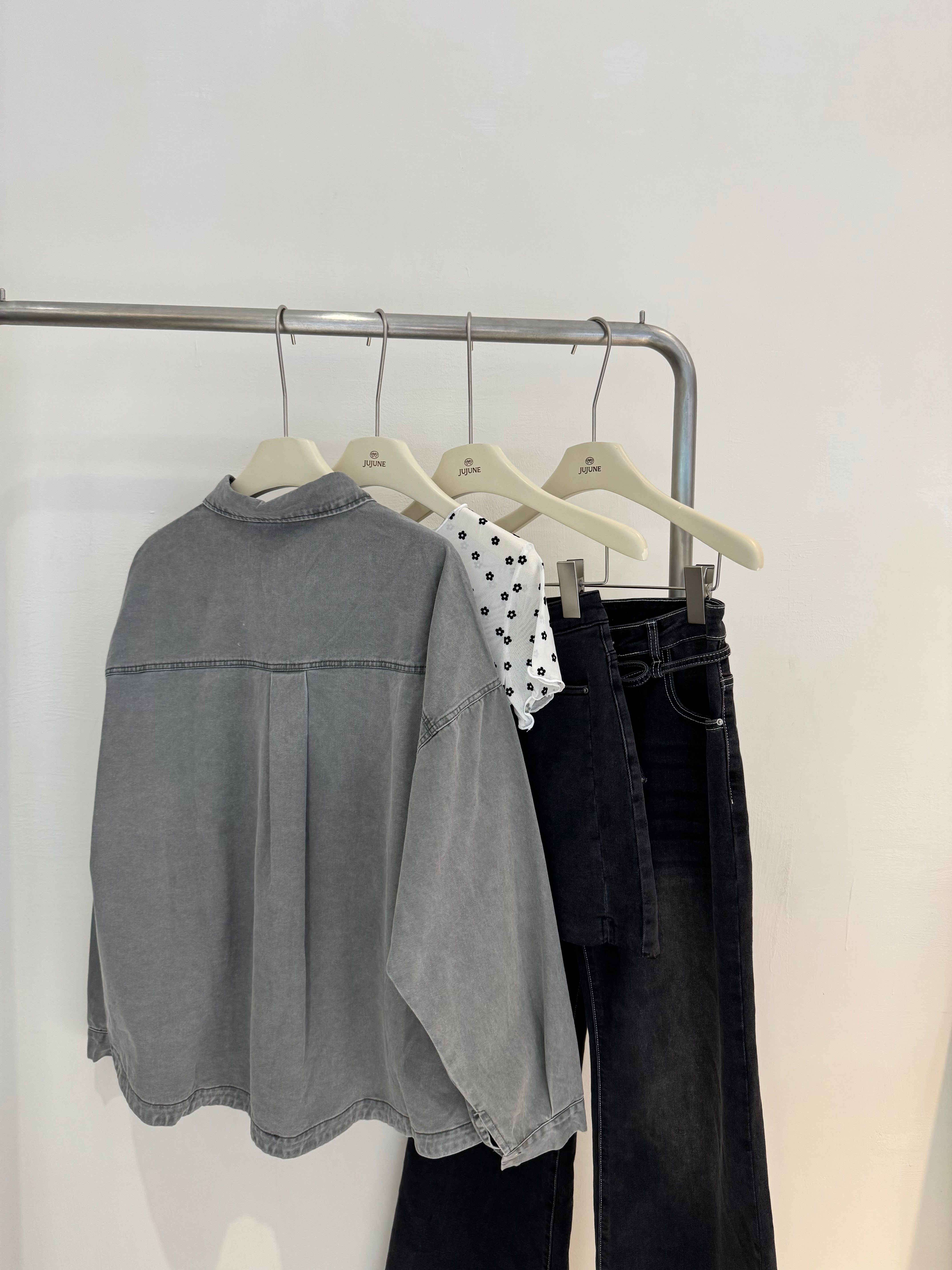 淺灰綠水洗襯衫