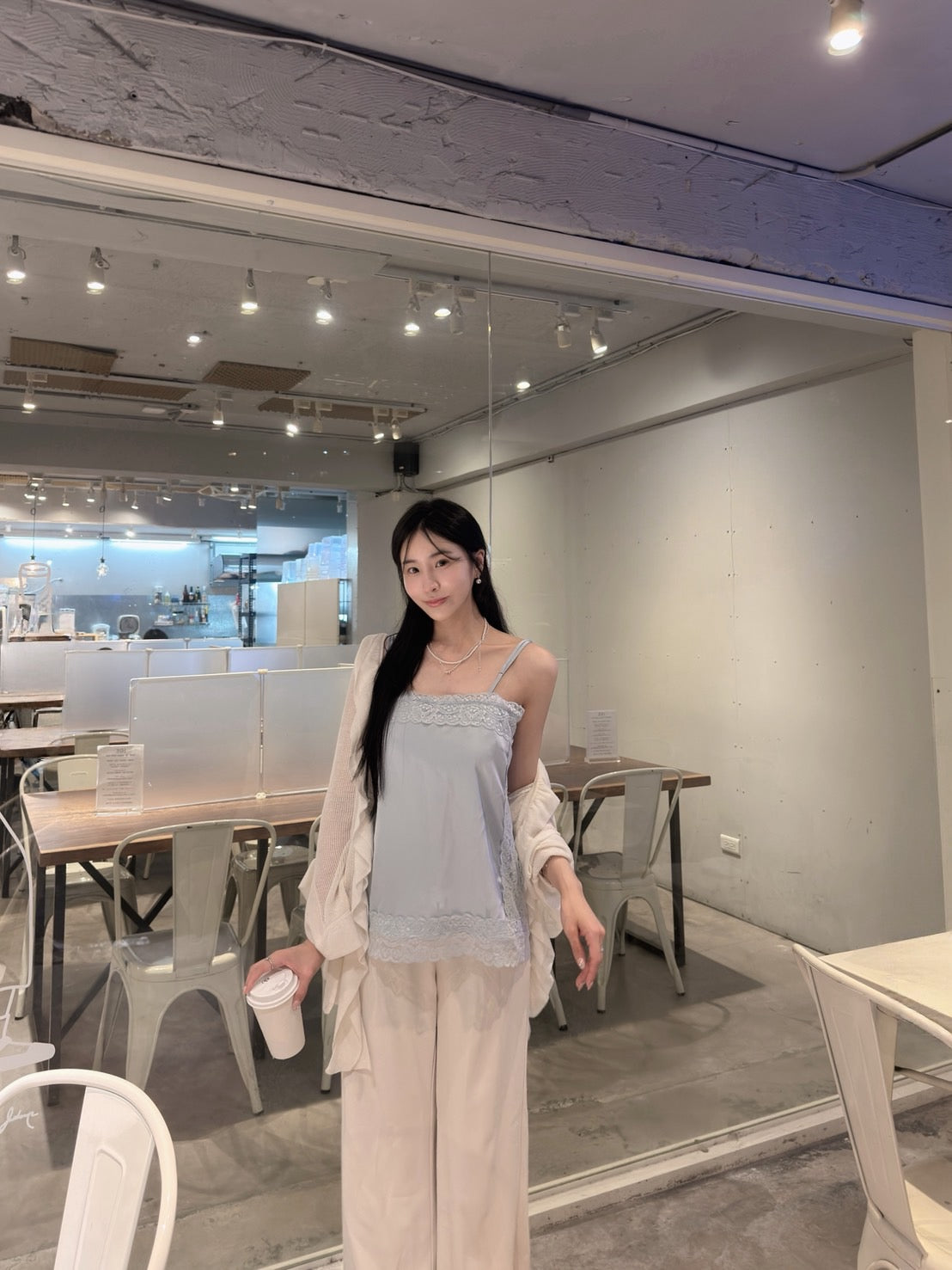 法式蕾絲緞面背心