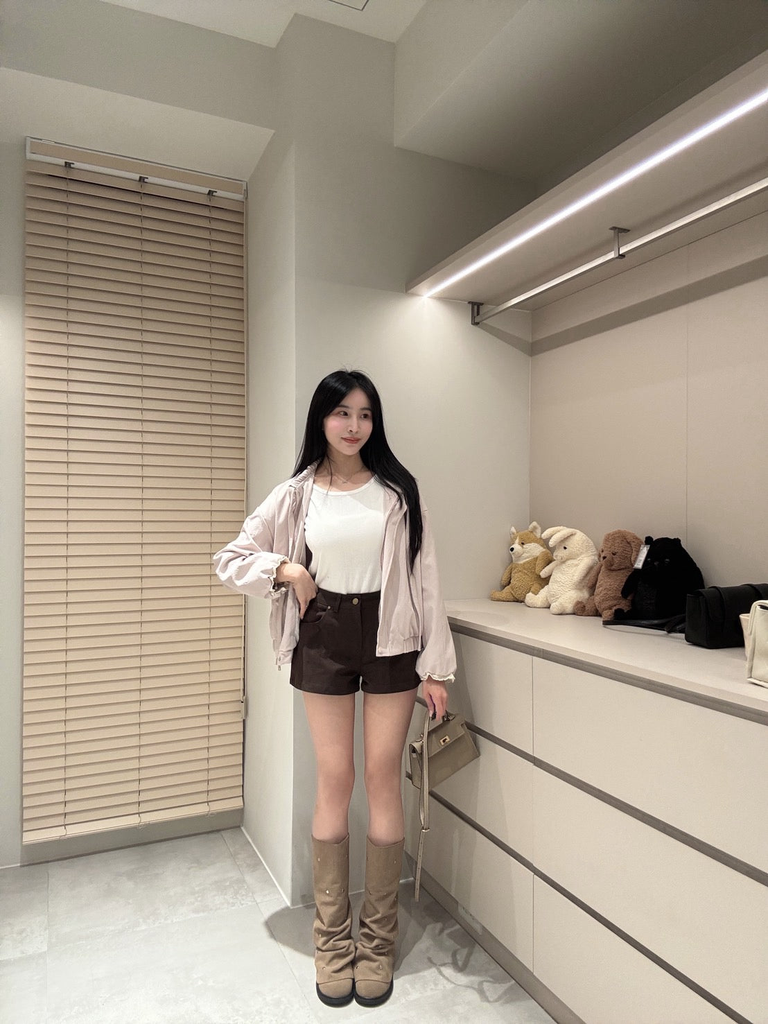 高腰長腿比例短褲